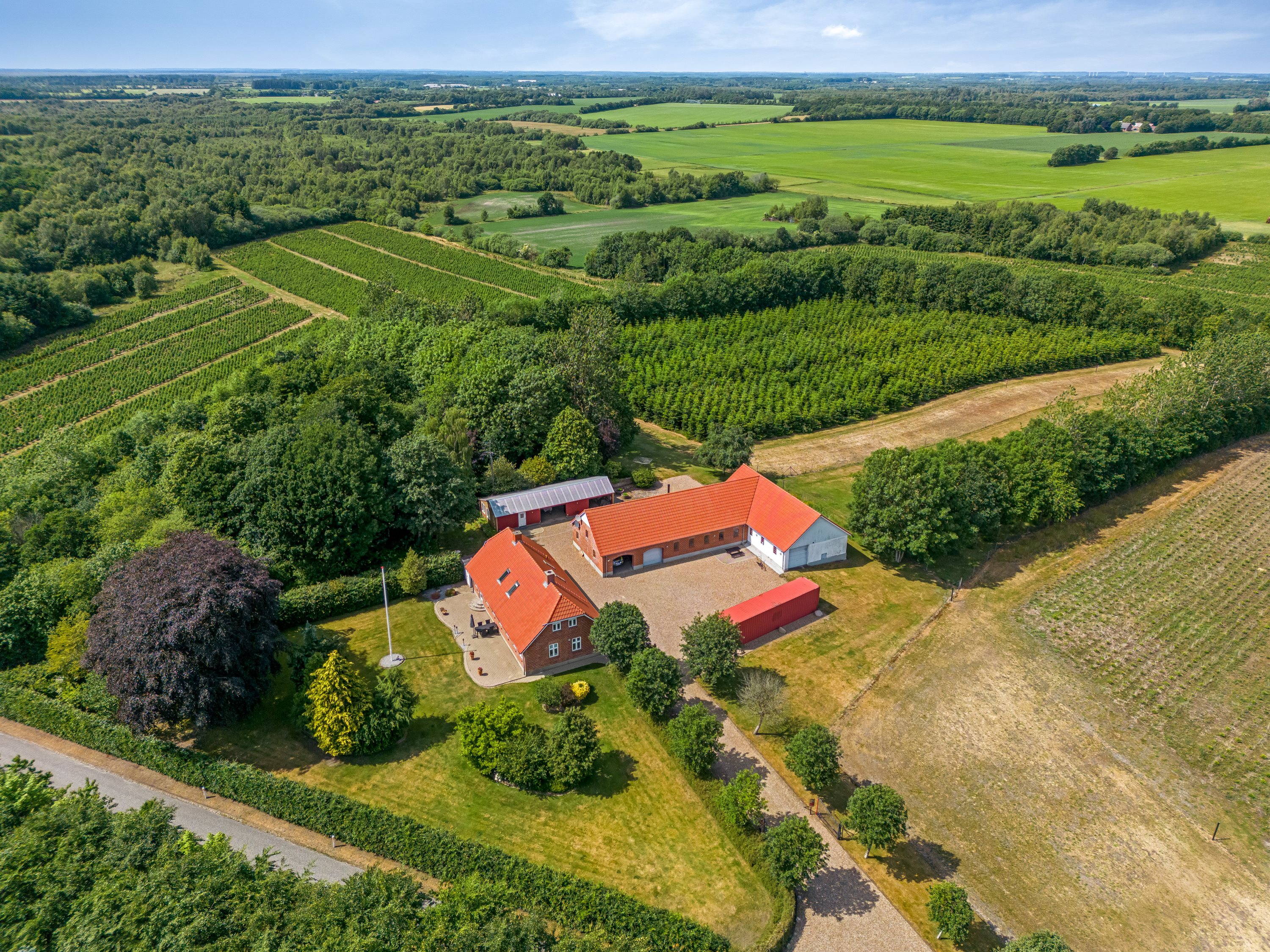 Fremhævet  billede i fuldskærmstilstand. Billede af Knaplundvej 3, 7270 Stakroge