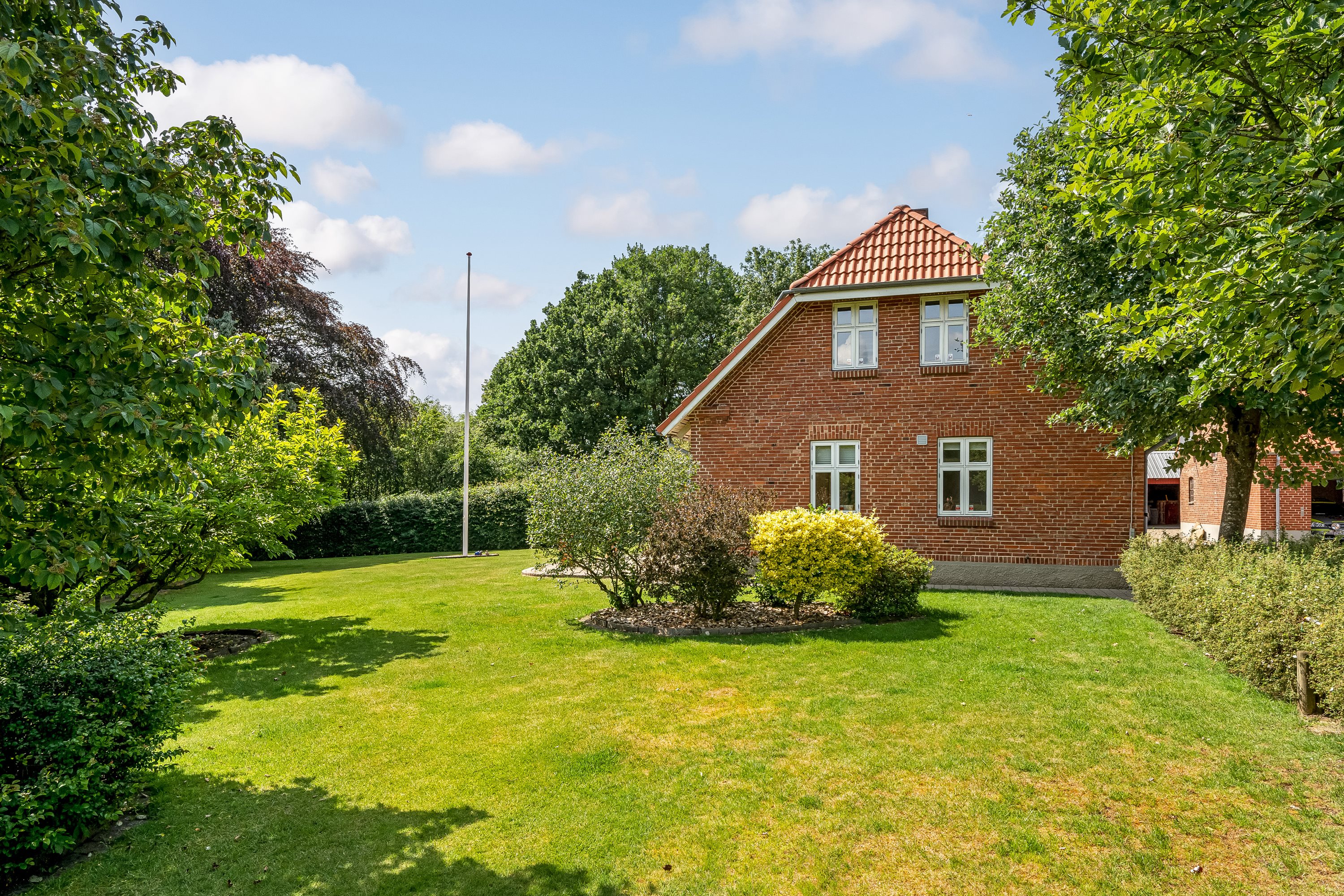 Fremhævet  billede i fuldskærmstilstand. Billede af Knaplundvej 3, 7270 Stakroge