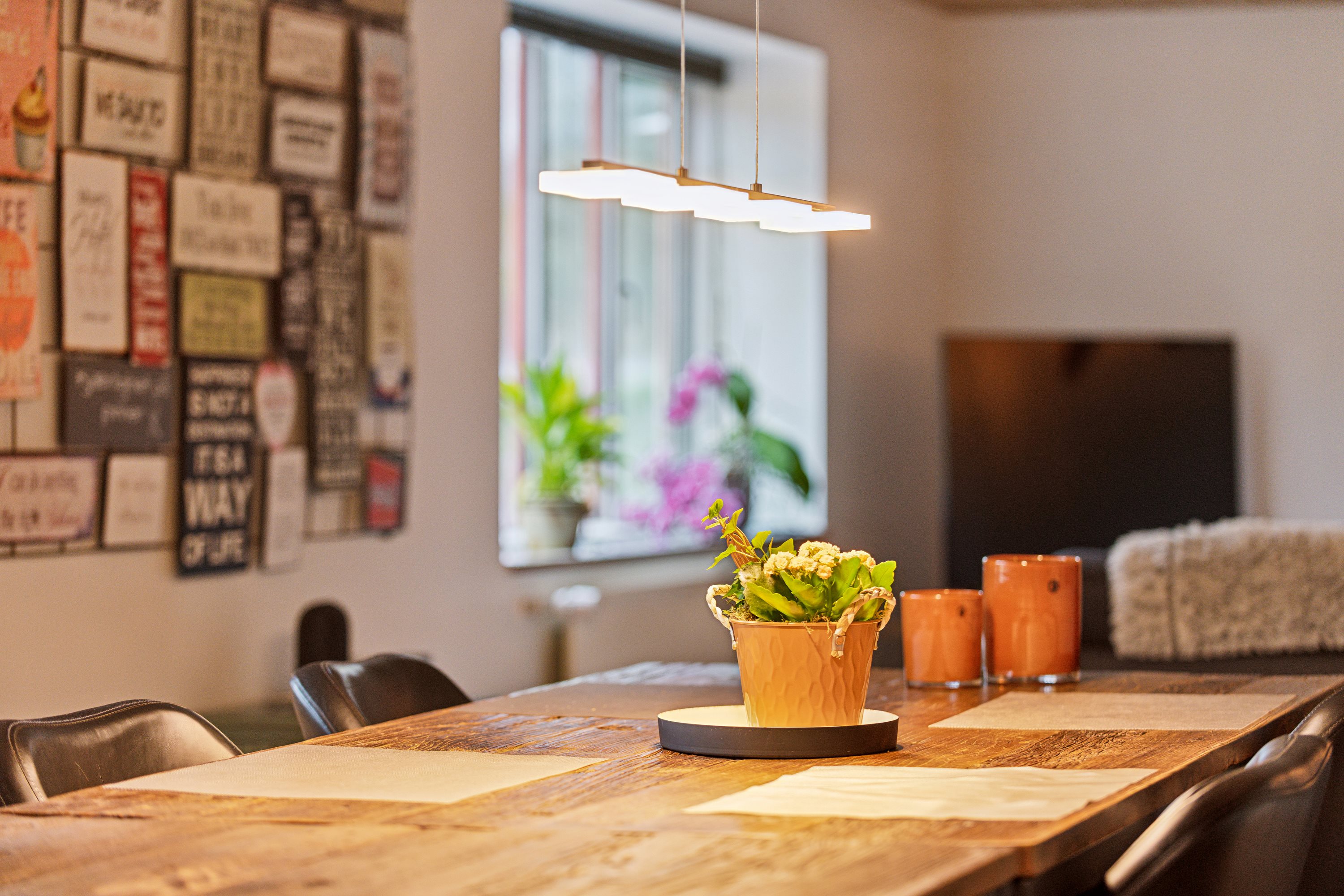 Fremhævet stue billede i fuldskærmstilstand. Billede af Grydstedvej 55A, Tyrrestrup, 9240 Nibe