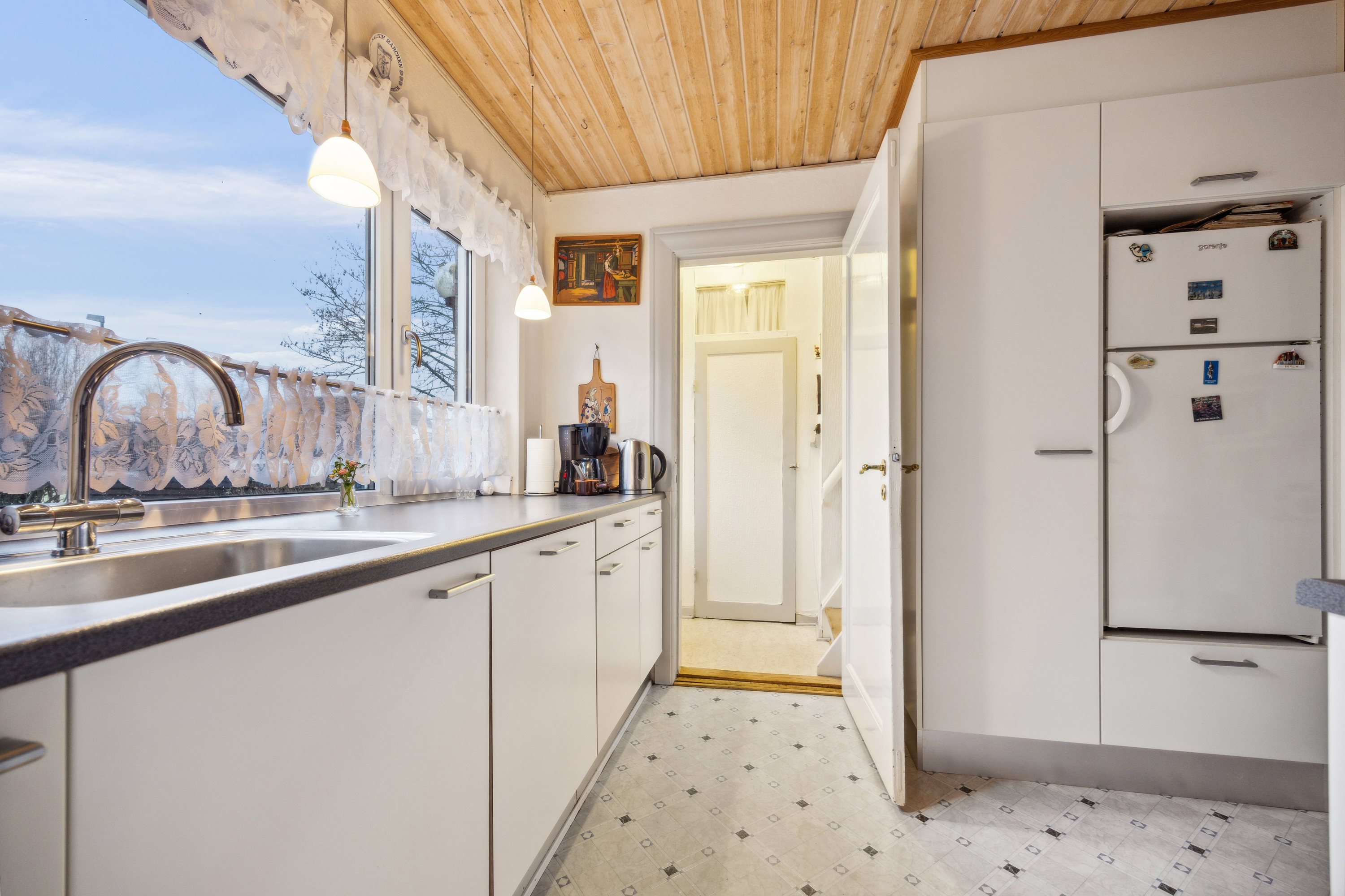 Fremhævet køkken billede i fuldskærmstilstand. Billede af Rolighedsvej 1, 9493 Saltum