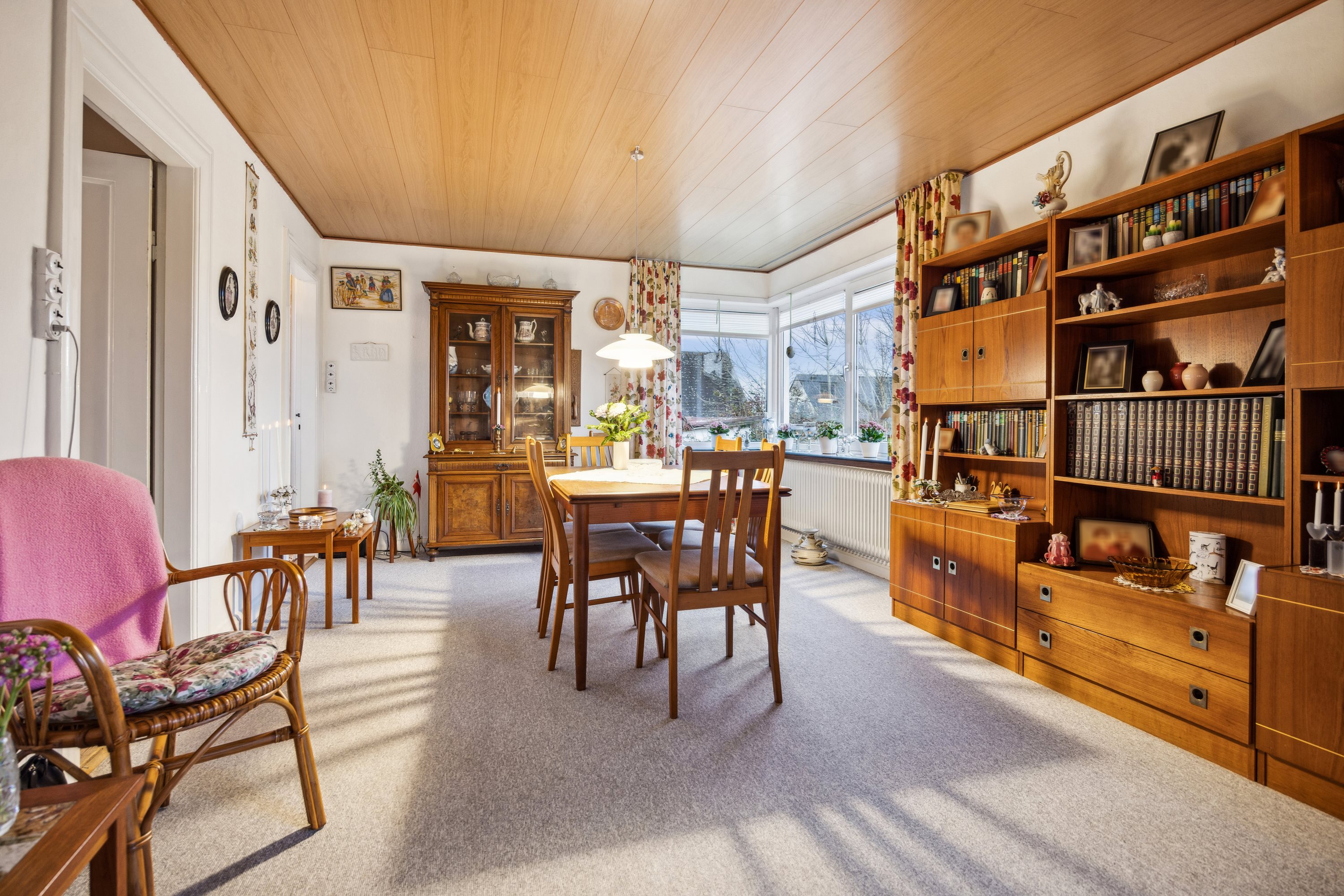 Fremhævet spisestue billede i fuldskærmstilstand. Billede af Rolighedsvej 1, 9493 Saltum