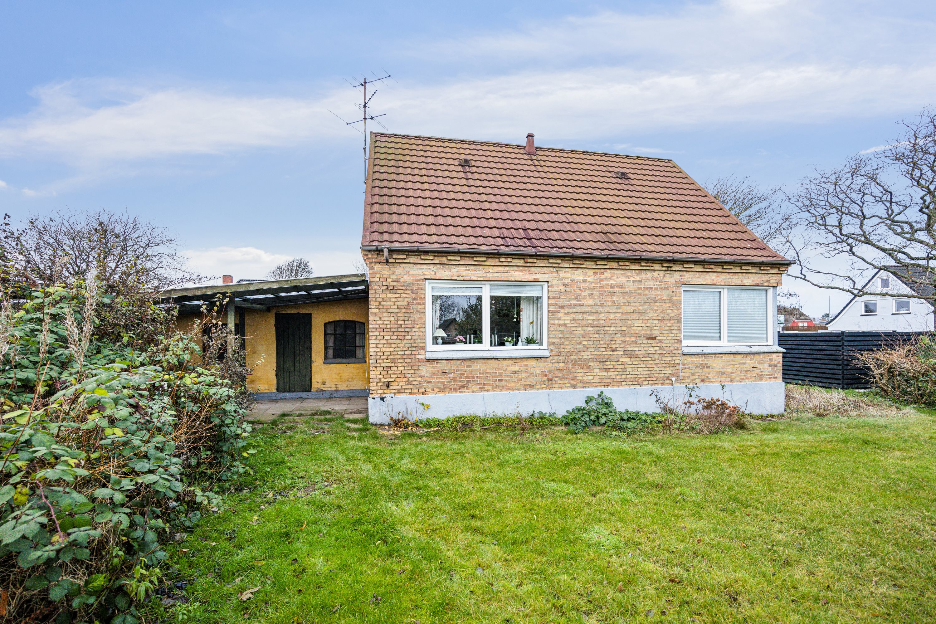 Miniaturebillede 1: ejendom 1. Billede af Rolighedsvej 1, 9493 Saltum