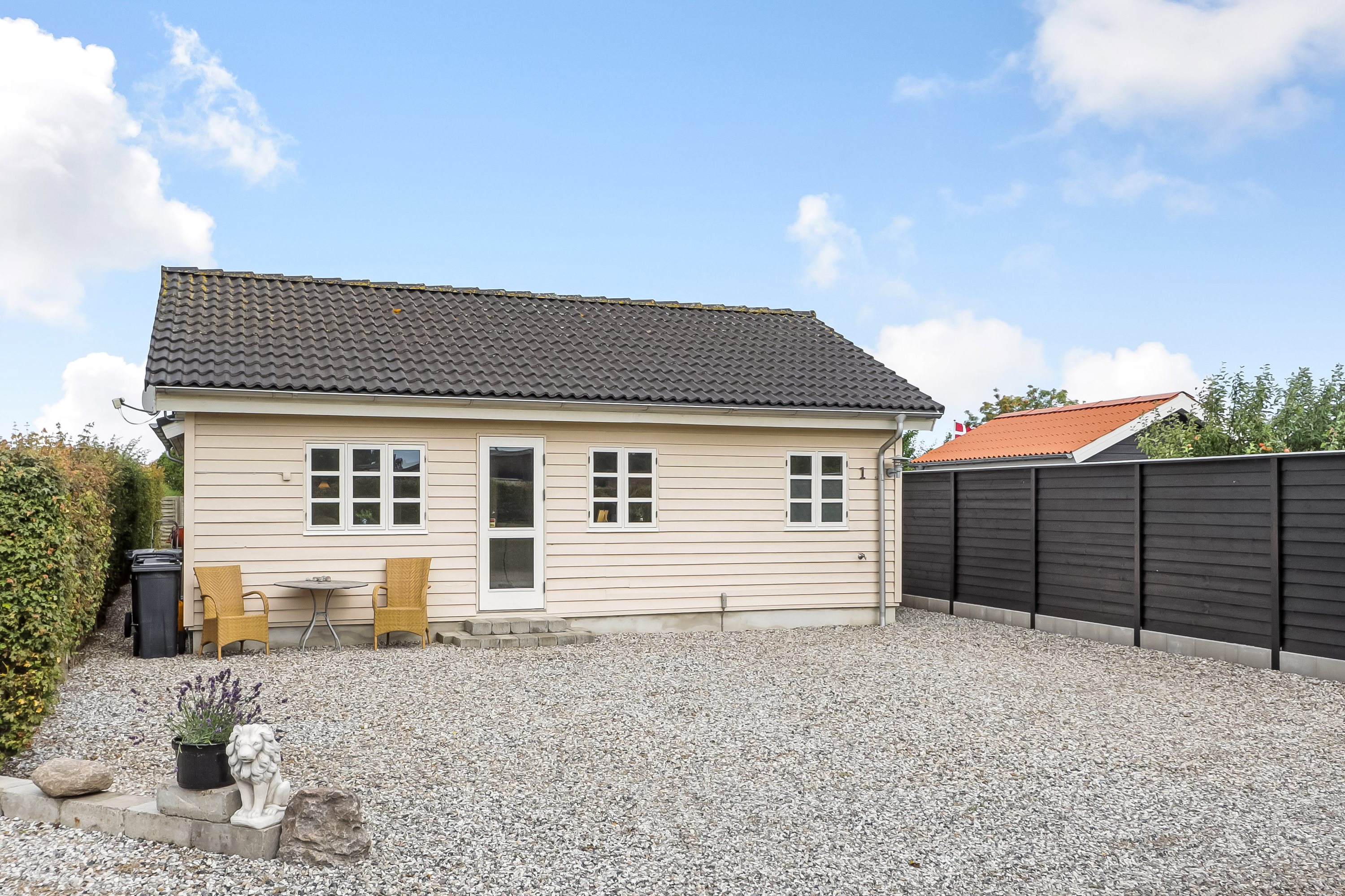 Fremhævet ejendommen billede i fuldskærmstilstand. Billede af Solskinsvej 1, Jørgensø Strand, 5450 Otterup