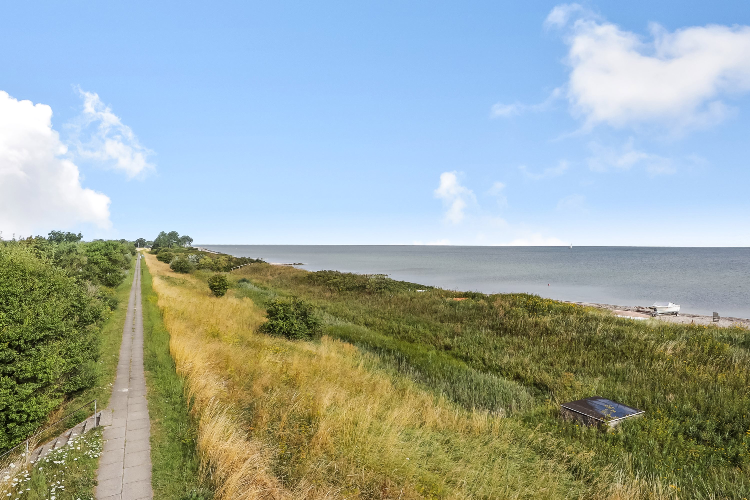 Fremhævet område billede i fuldskærmstilstand. Billede af Solskinsvej 1, Jørgensø Strand, 5450 Otterup