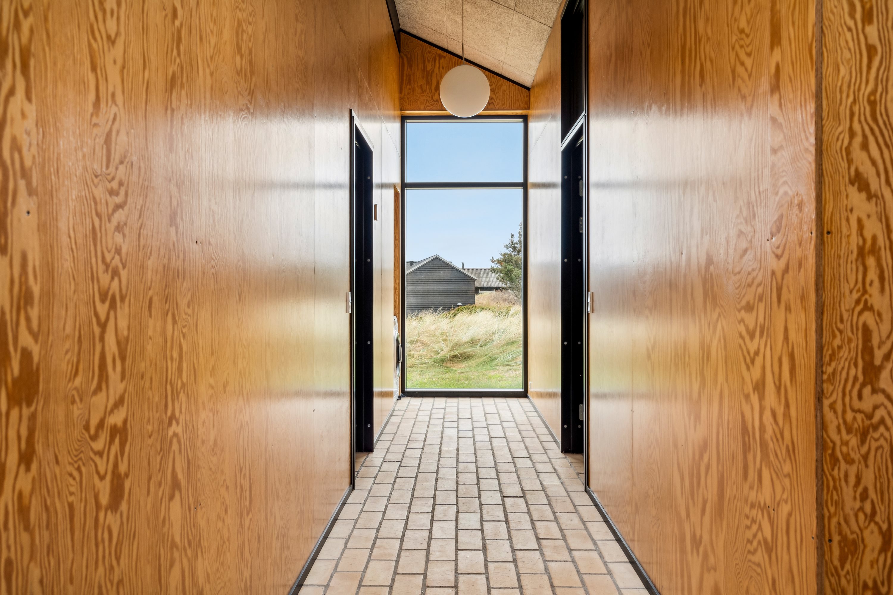 Fremhævet gang billede i fuldskærmstilstand. Billede af Kragestranden 6, Tornby, 9850 Hirtshals