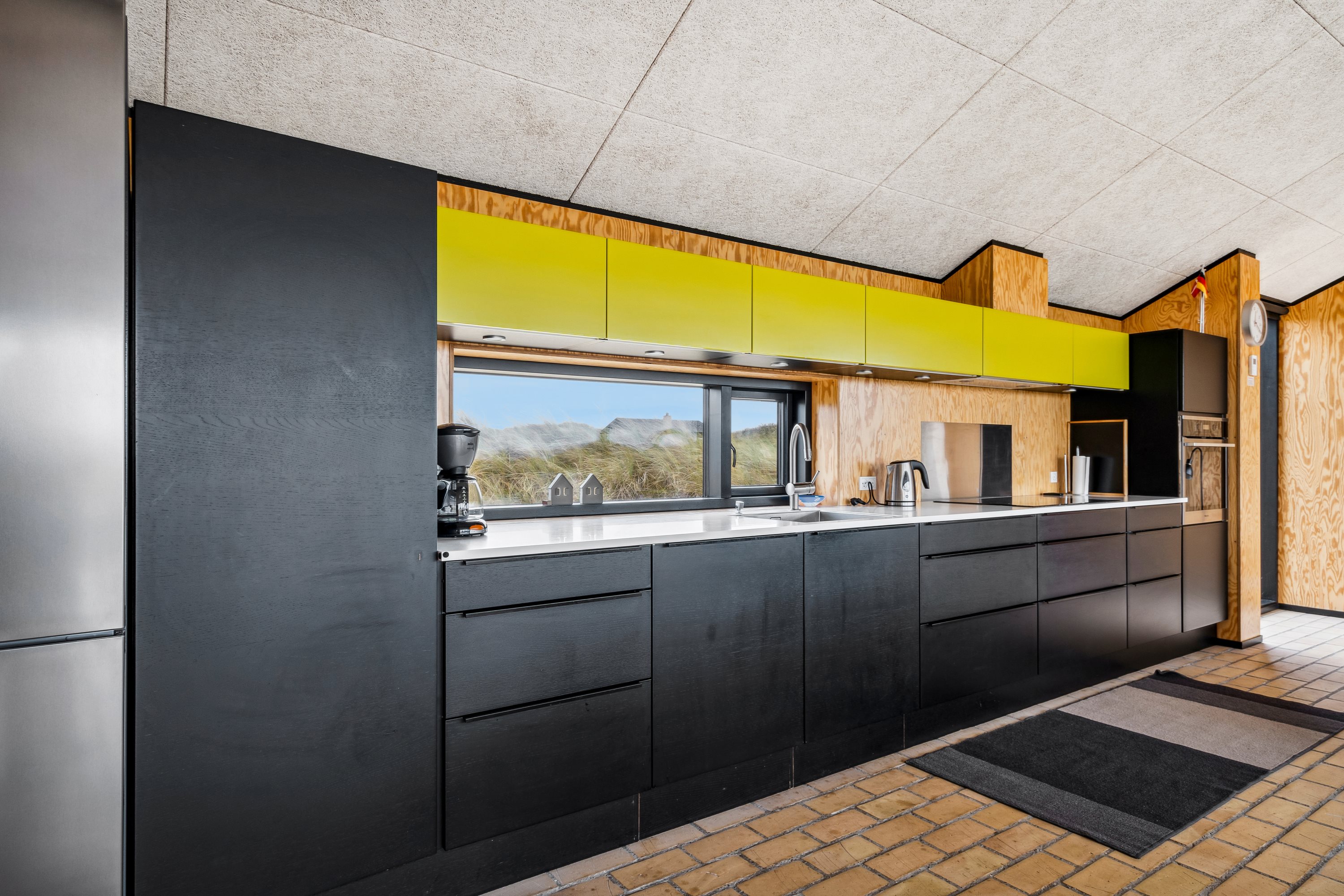 Fremhævet køkken billede i fuldskærmstilstand. Billede af Kragestranden 6, Tornby, 9850 Hirtshals