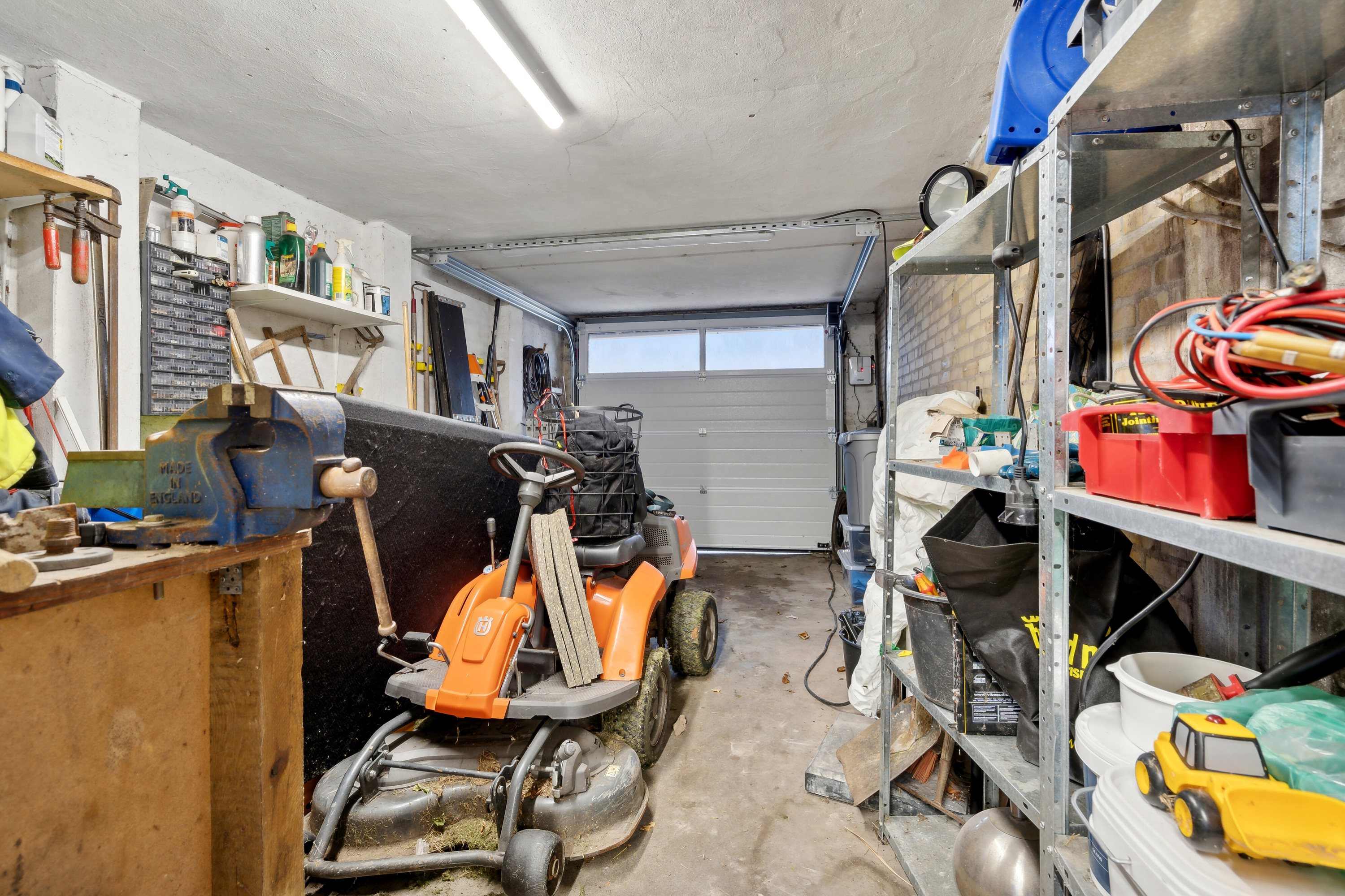 Fremhævet lager billede i fuldskærmstilstand. Billede af Assensvej 133, Nybølle, 5750 Ringe