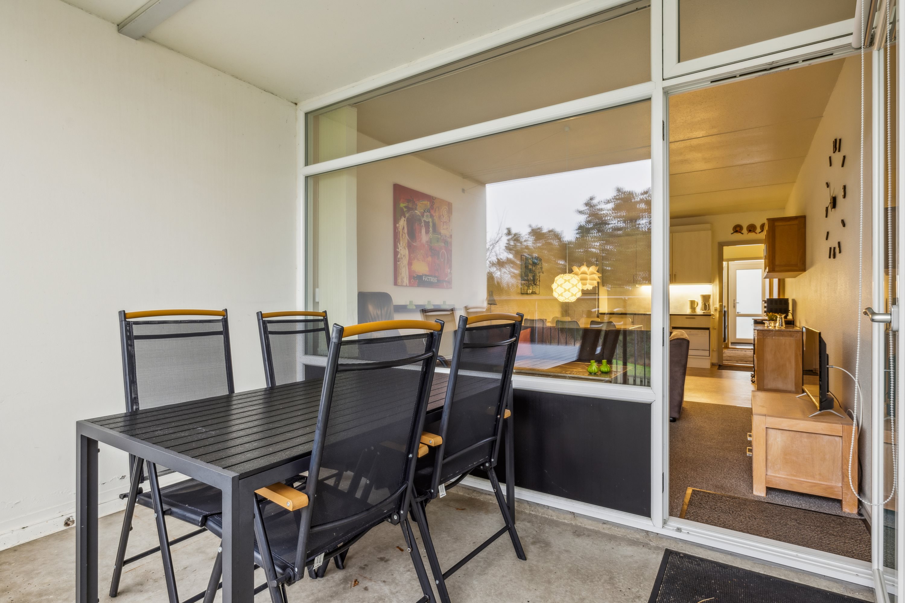 Fremhævet stue billede i fuldskærmstilstand. Billede af Fægangsvej 11D, 1. 202., Bønnerup Strand, 8585 Glesborg