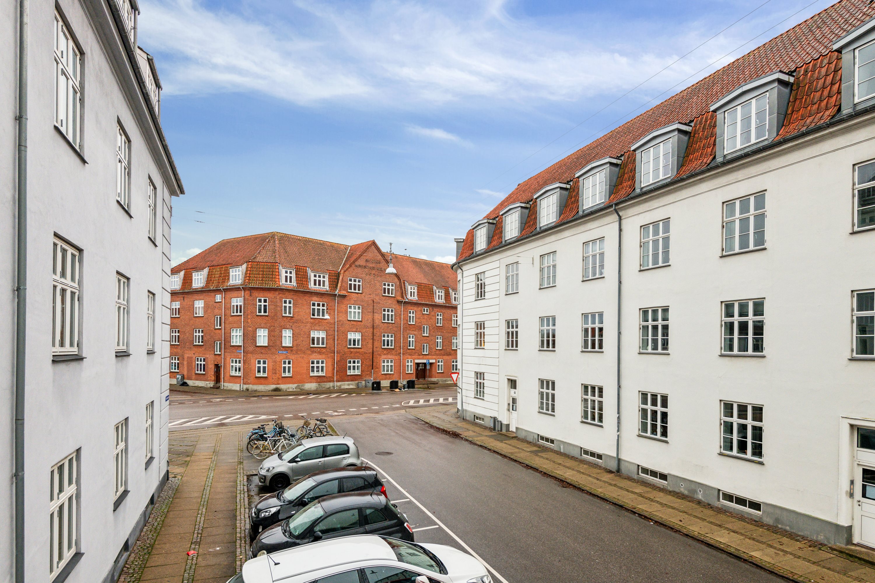 Fremhævet ejendom 1 billede i fuldskærmstilstand. Billede af Finlandsgade 12, st.. tv., 9000 Aalborg