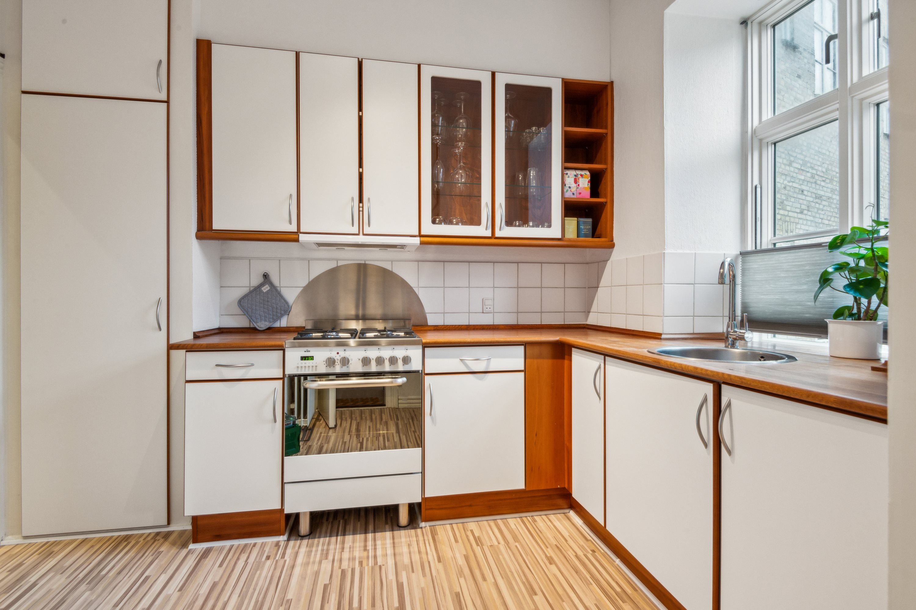 Fremhævet køkken billede i fuldskærmstilstand. Billede af Finlandsgade 12, st.. tv., 9000 Aalborg