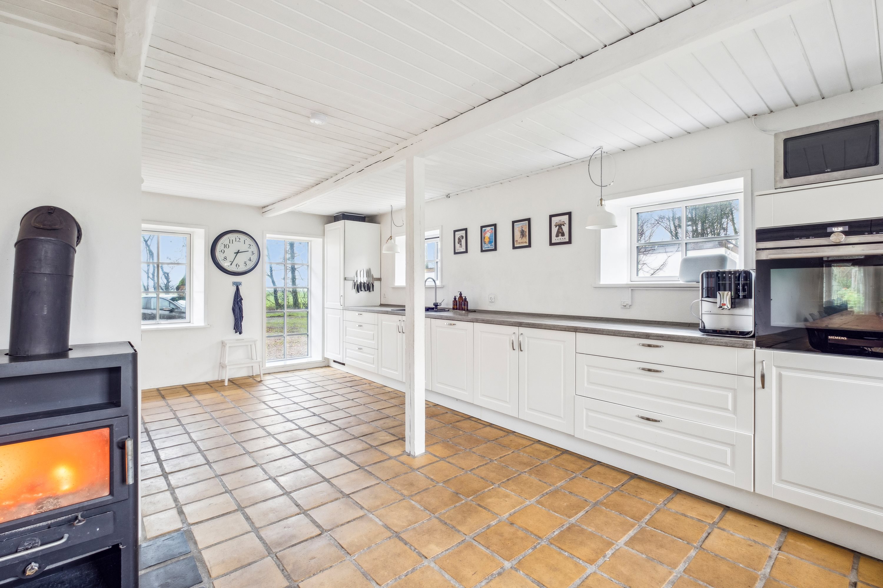 Fremhævet køkken billede i fuldskærmstilstand. Billede af Troldemosevej 78, Korsø, 9620 Aalestrup
