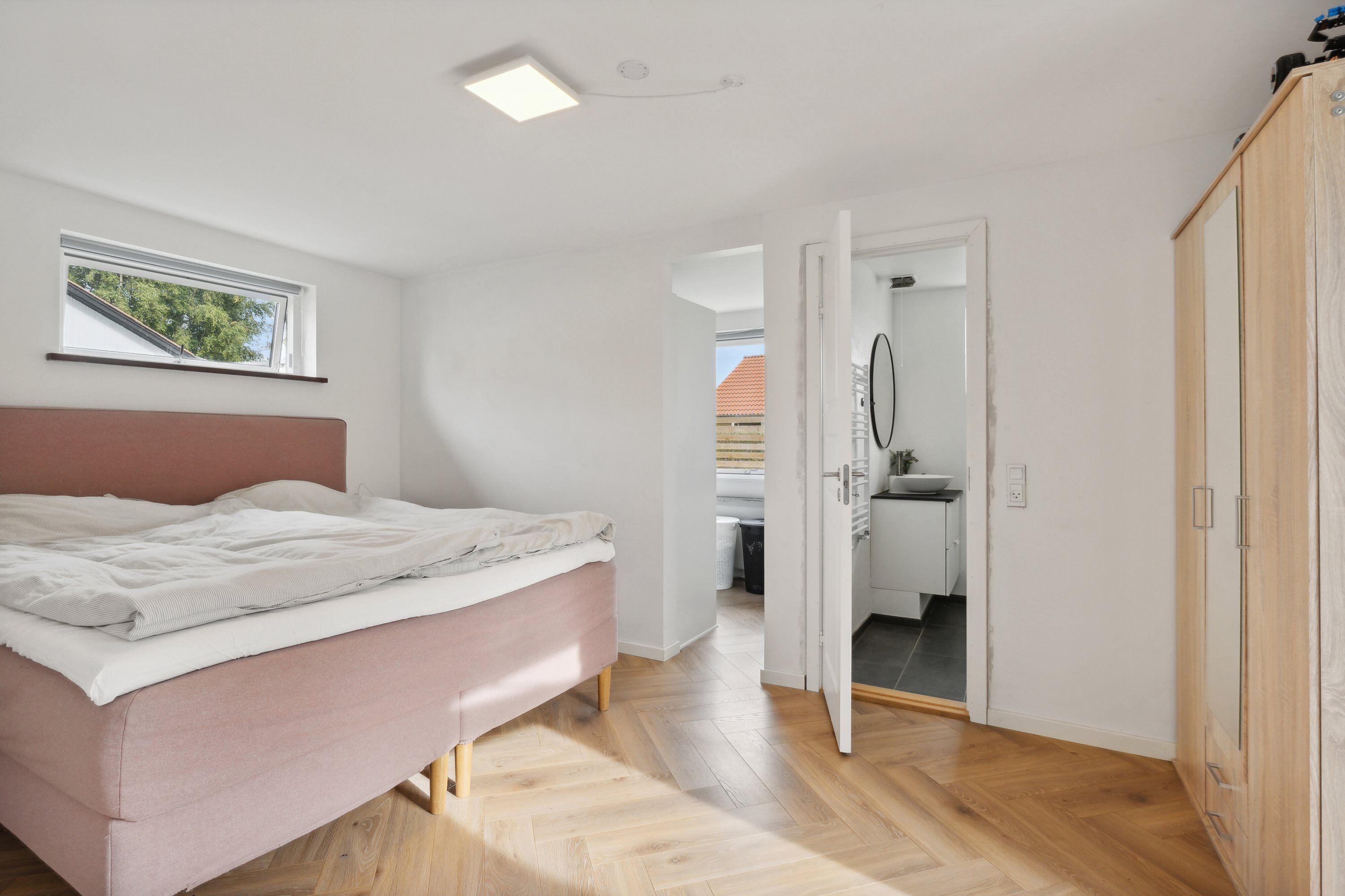 Fremhævet soveværelse billede i fuldskærmstilstand. Billede af Lærkevej 15, Rolfsted, 5863 Ferritslev Fyn