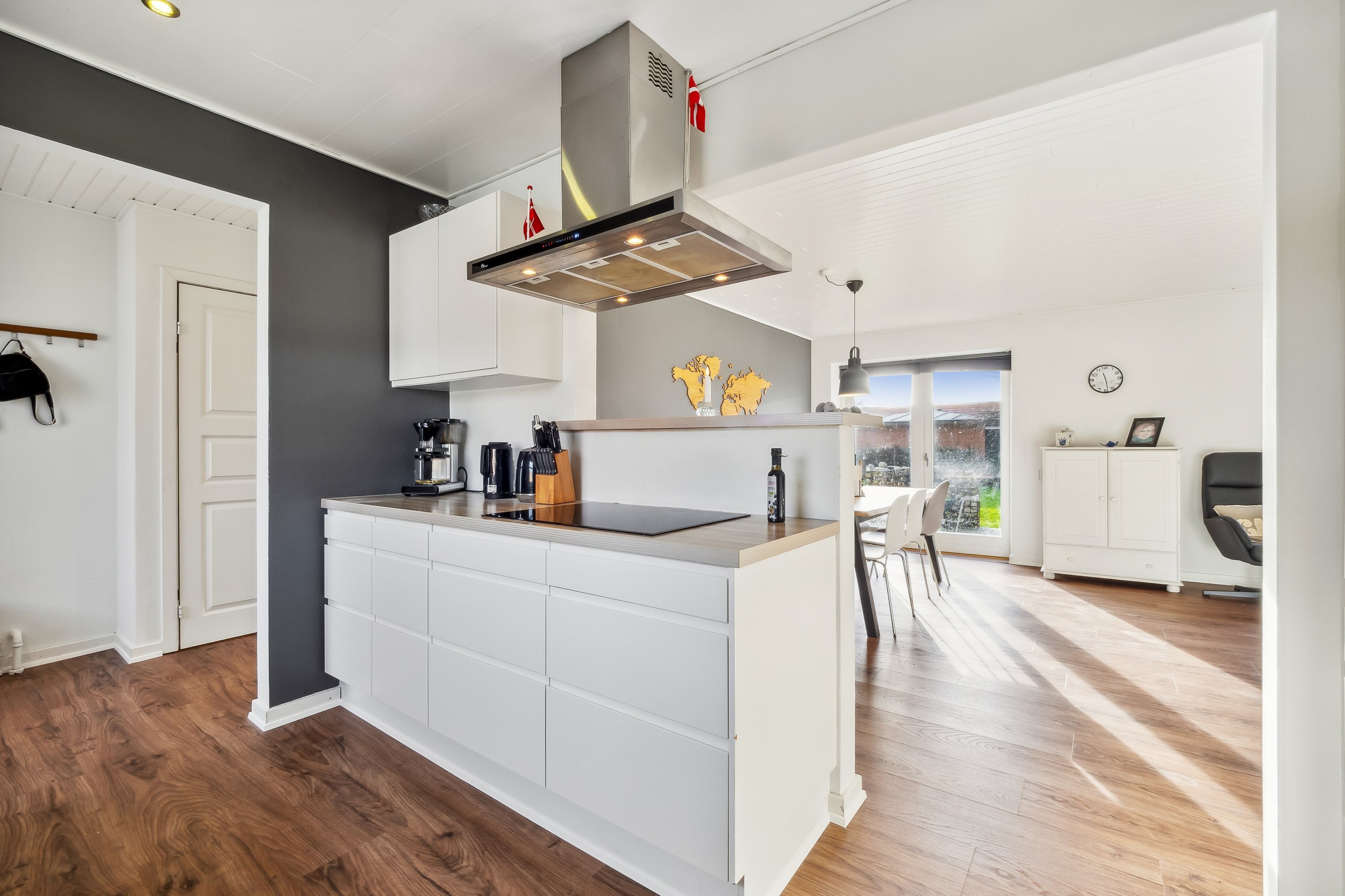 Fremhævet køkken billede i fuldskærmstilstand. Billede af Præstbrovej 277, Øster Jølby, 7950 Erslev