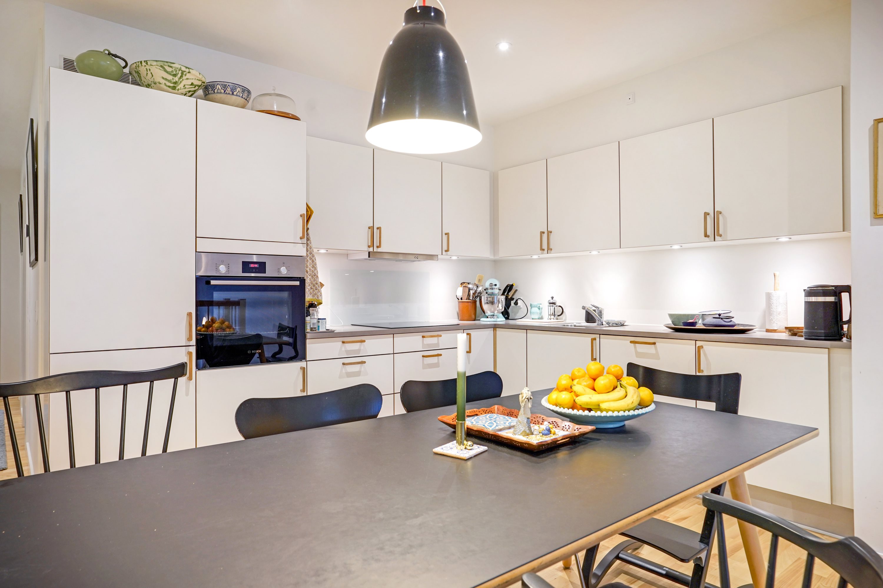 Fremhævet køkken billede i fuldskærmstilstand. Billede af Sukkervænget 95B, 1. th., 5000 Odense C