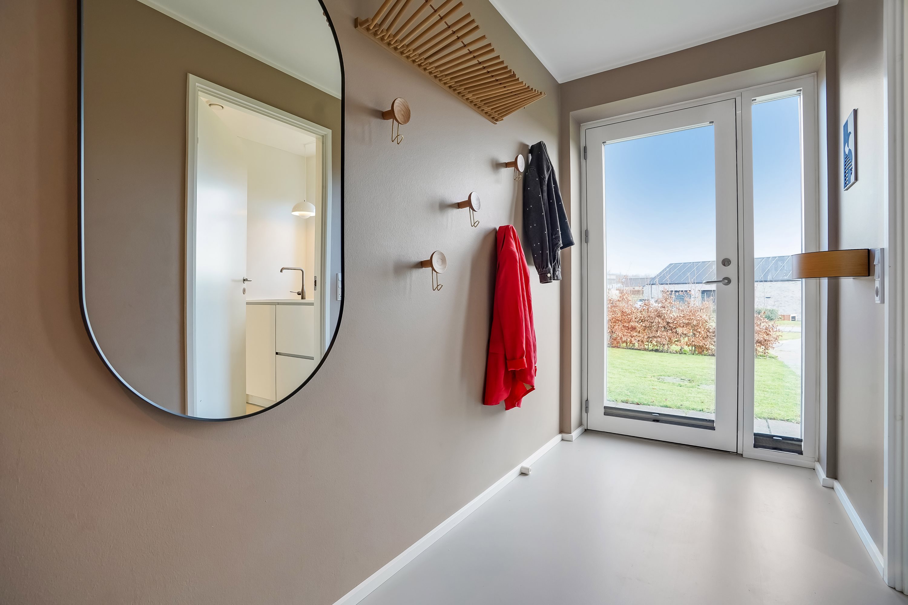 Fremhævet entré billede i fuldskærmstilstand. Billede af Ring Søpark 40, 8740 Brædstrup