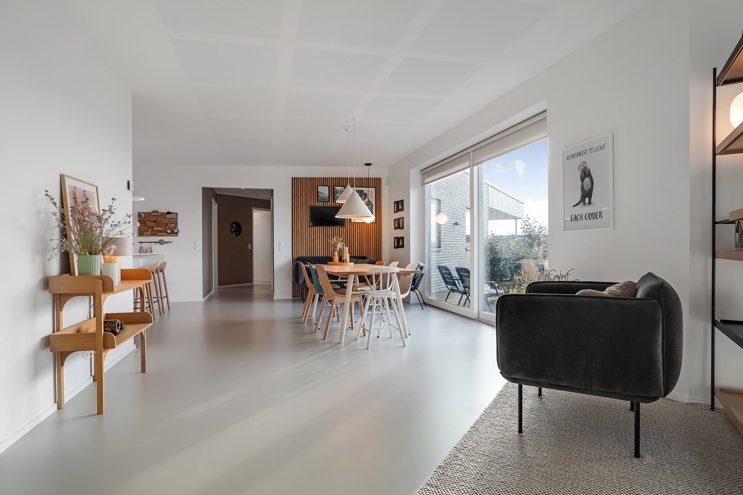 Fremhævet stue billede i fuldskærmstilstand. Billede af Ring Søpark 40, 8740 Brædstrup