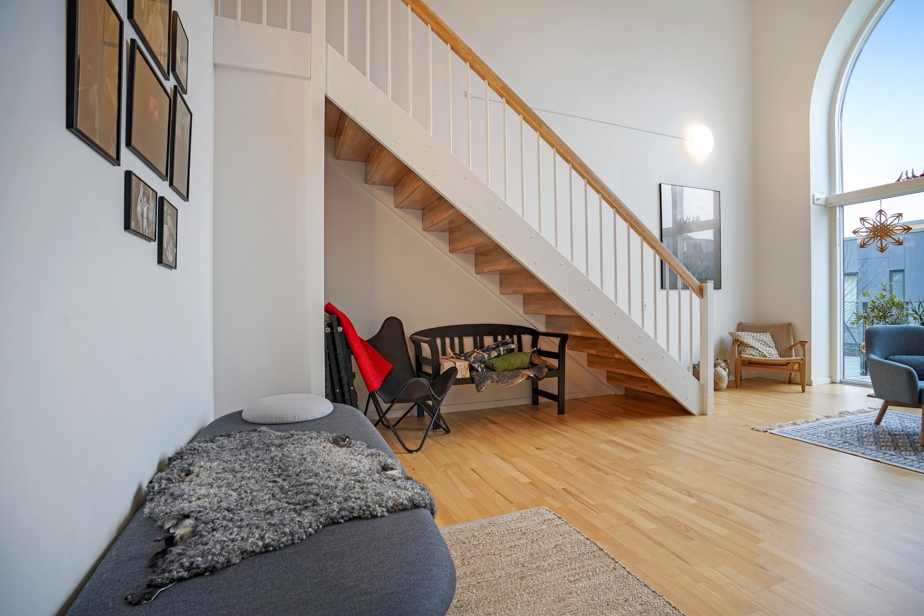 Fremhævet stue billede i fuldskærmstilstand. Billede af Sukkervænget 95B, 1. th., 5000 Odense C