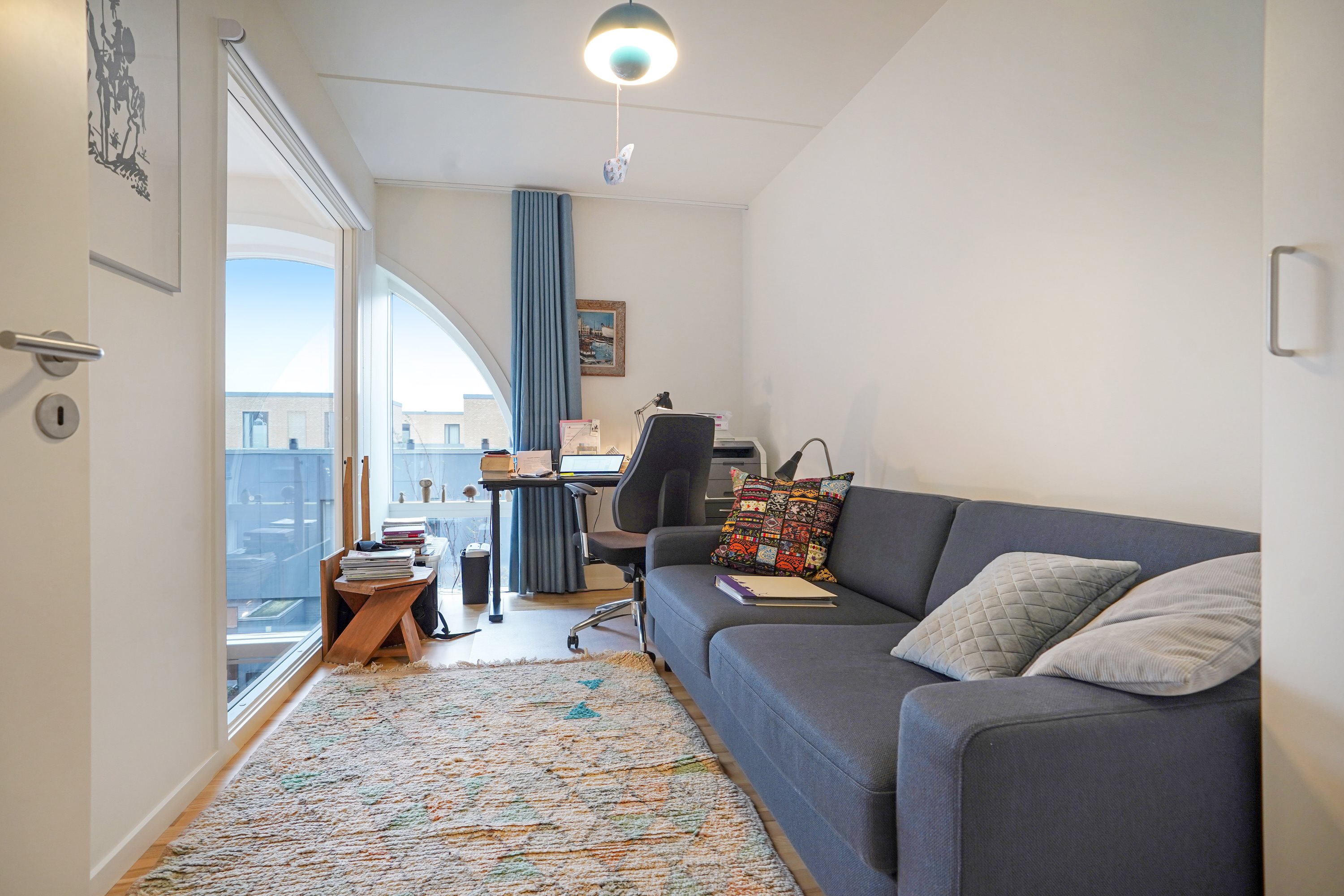 Fremhævet stue billede i fuldskærmstilstand. Billede af Sukkervænget 95B, 1. th., 5000 Odense C