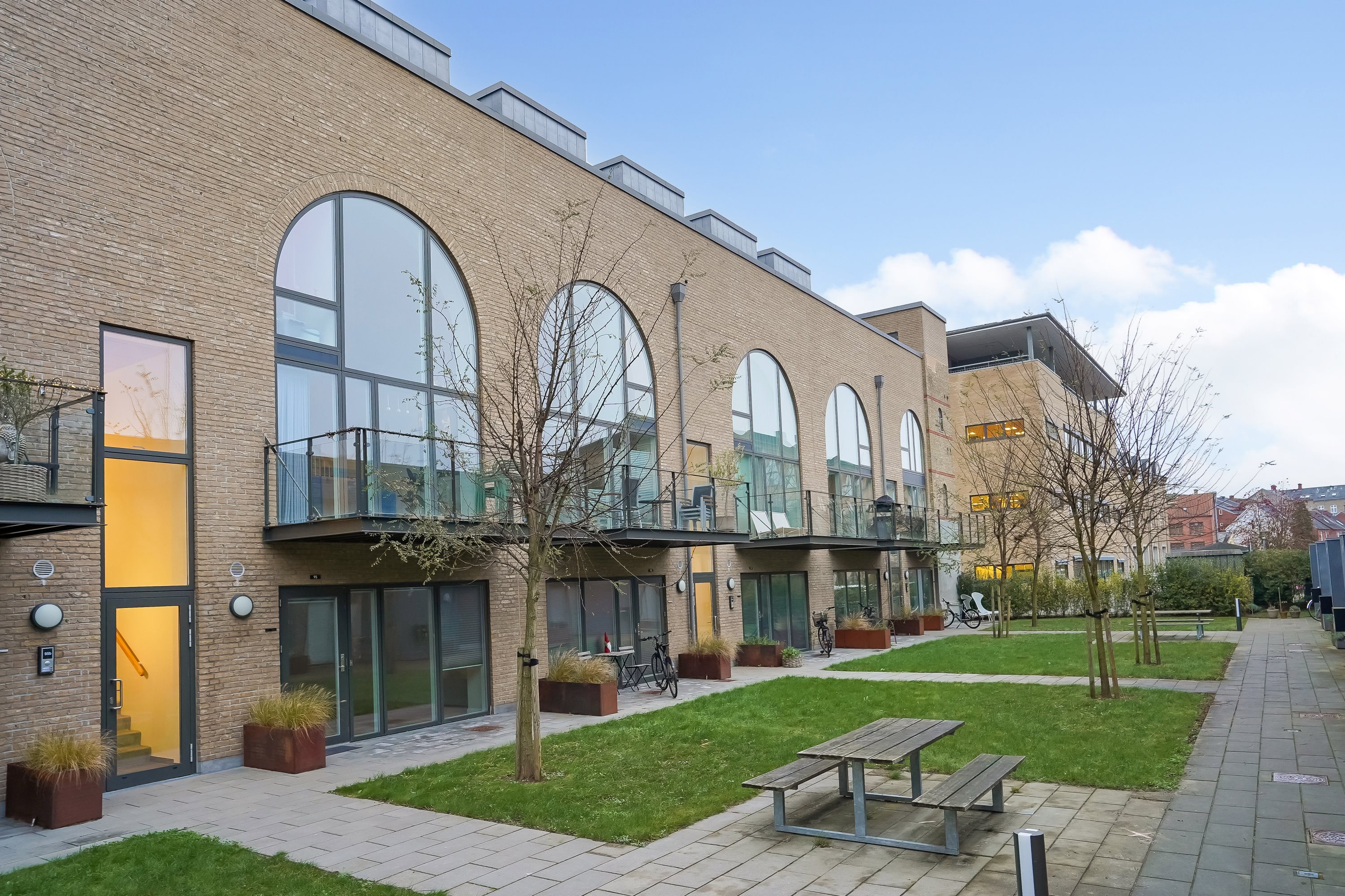 Fremhævet ejendommen billede i fuldskærmstilstand. Billede af Sukkervænget 95B, 1. th., 5000 Odense C