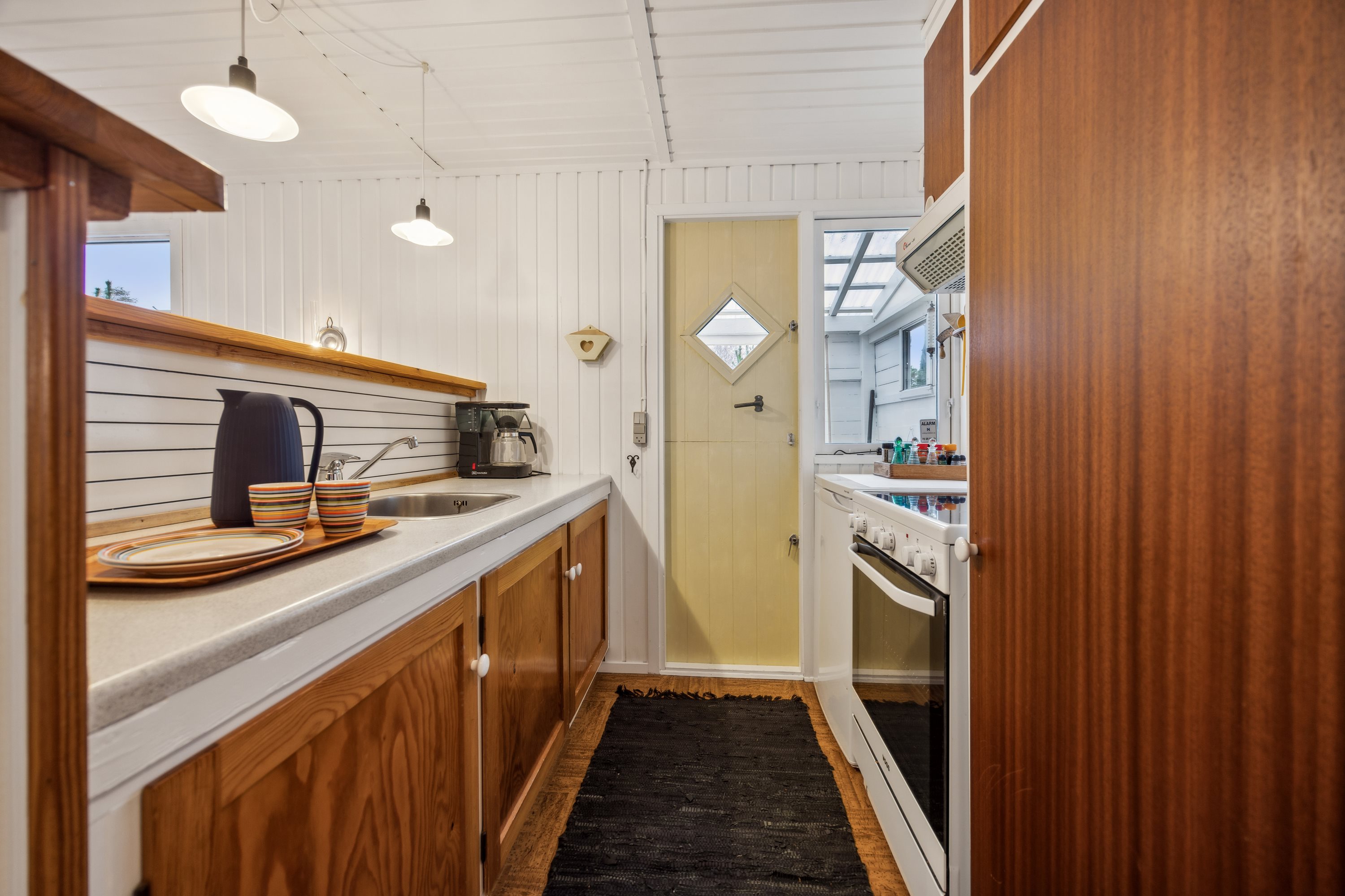 Fremhævet køkken billede i fuldskærmstilstand. Billede af Mikkelmark 10, 9370 Hals