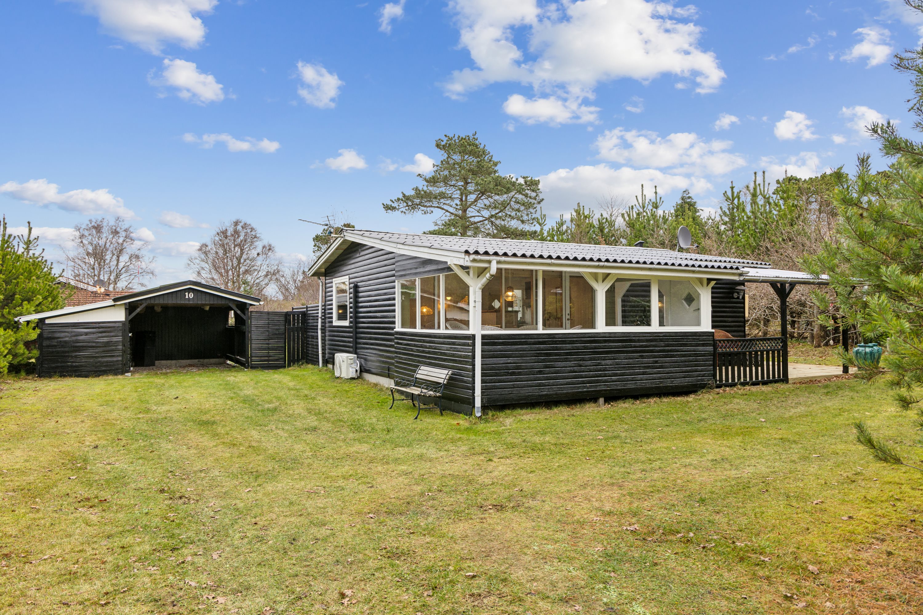 Fremhævet ejendom 1 billede i fuldskærmstilstand. Billede af Mikkelmark 10, 9370 Hals