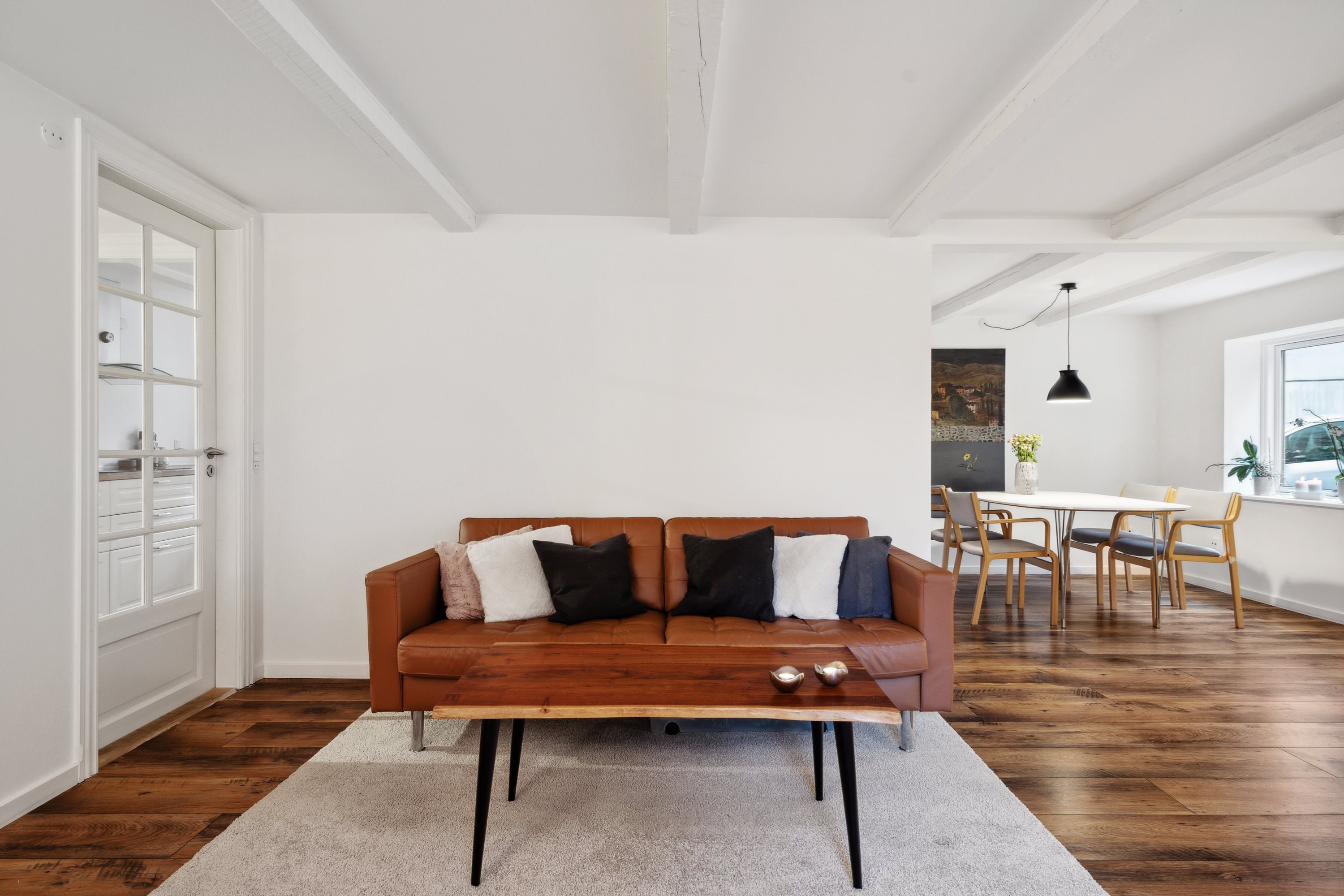 Fremhævet stue billede i fuldskærmstilstand. Billede af Svendborgvej 203, 5600 Faaborg