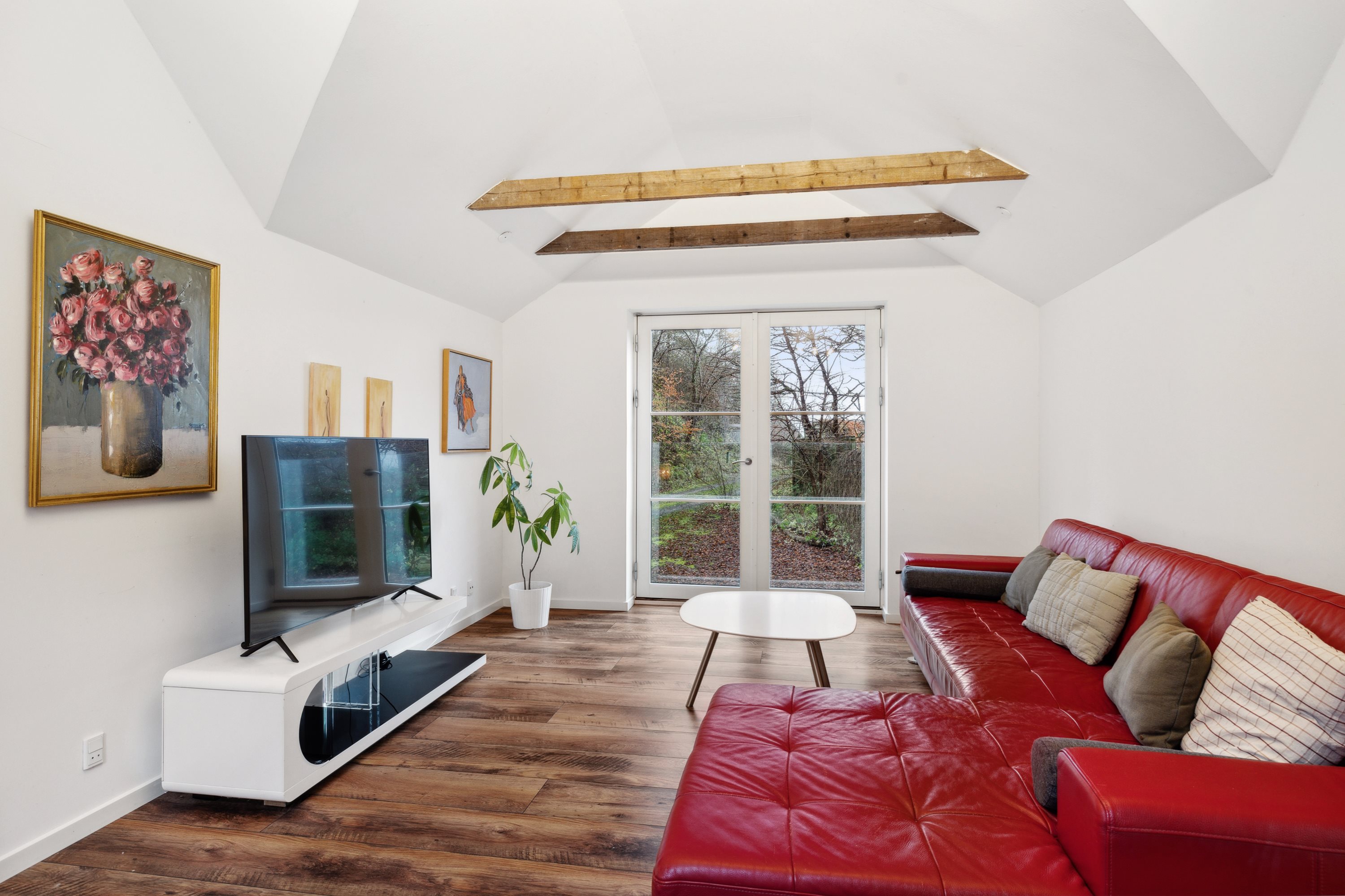 Fremhævet stue billede i fuldskærmstilstand. Billede af Svendborgvej 203, 5600 Faaborg