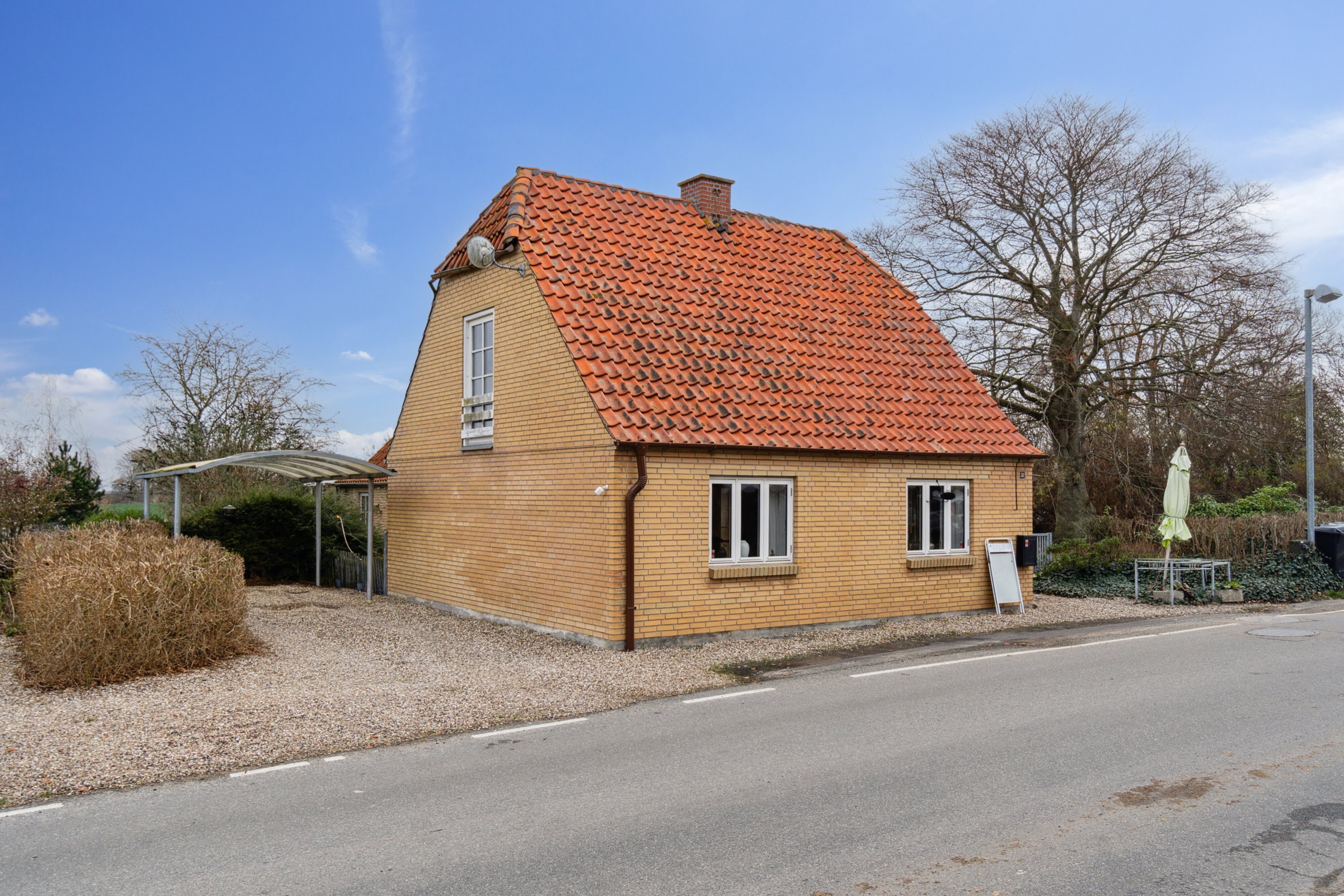 Fremhævet set fra vejen billede i fuldskærmstilstand. Billede af Drøsselbjergvej 31, Drøsselbjerg, 4200 Slagelse