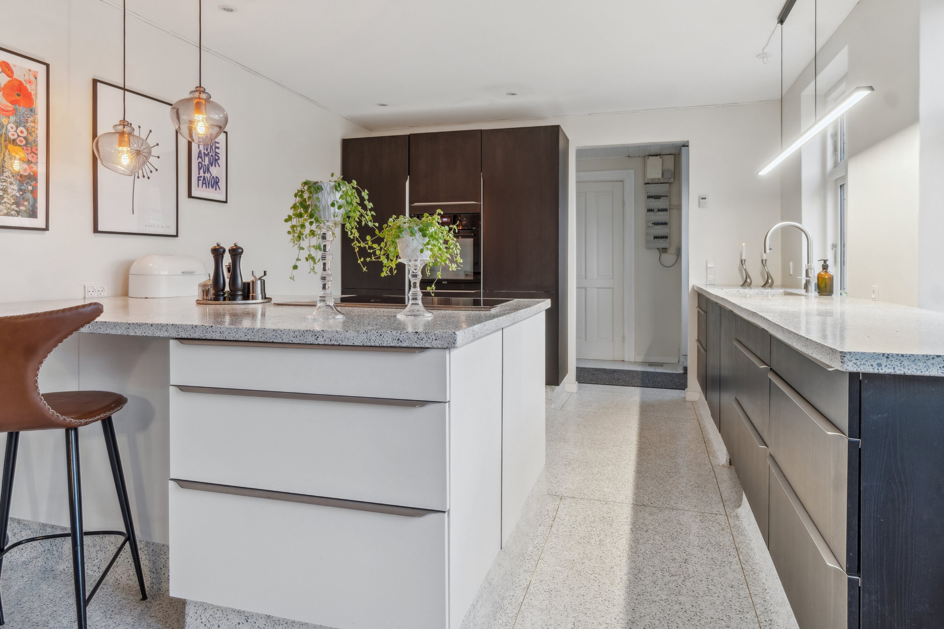 Fremhævet køkken billede i fuldskærmstilstand. Billede af Gl. Mårsøvej 11, 4300 Holbæk