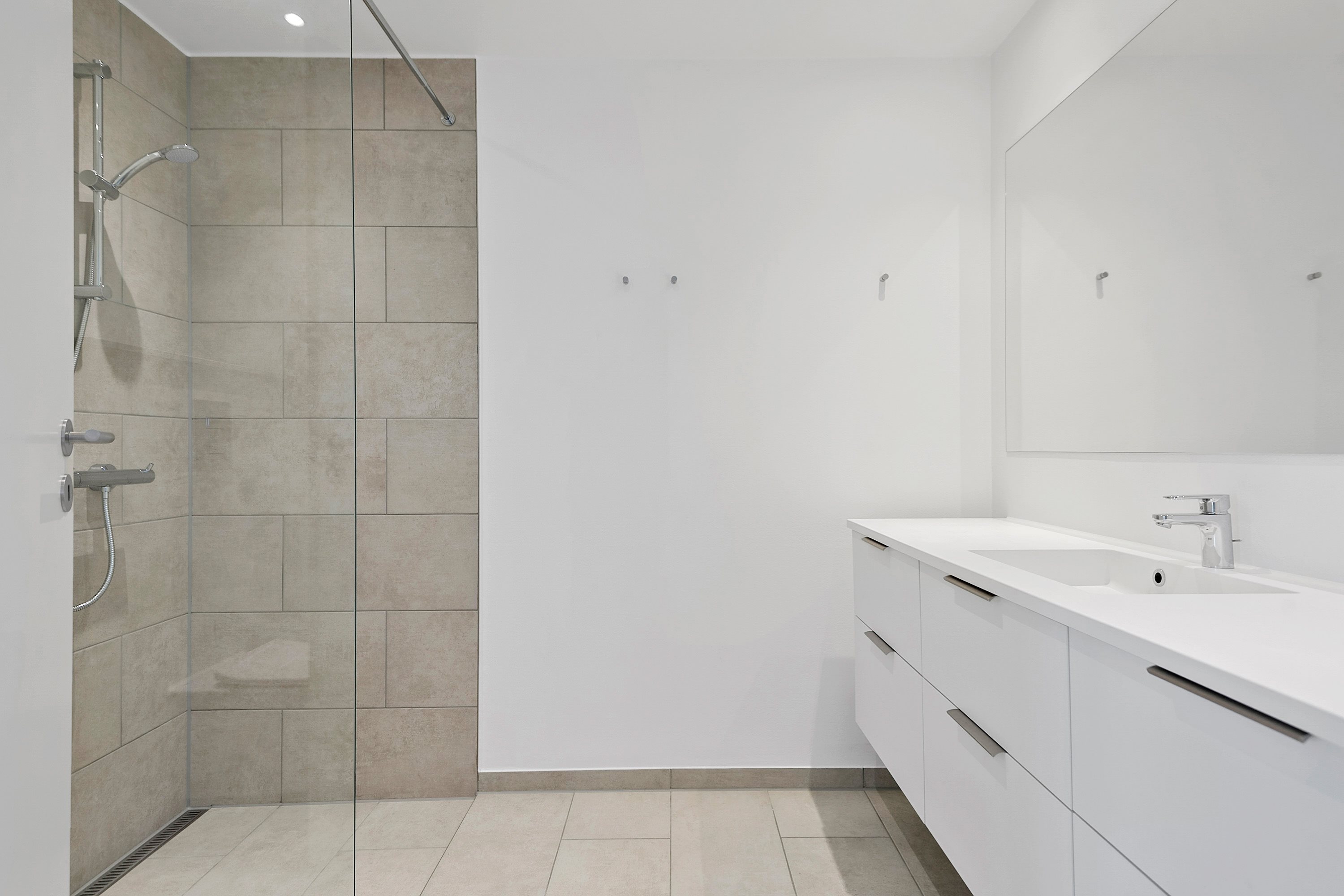 Fremhævet badeværelse billede i fuldskærmstilstand. Billede af Færgebyen 16, 1. 2., Hou, 8300 Odder