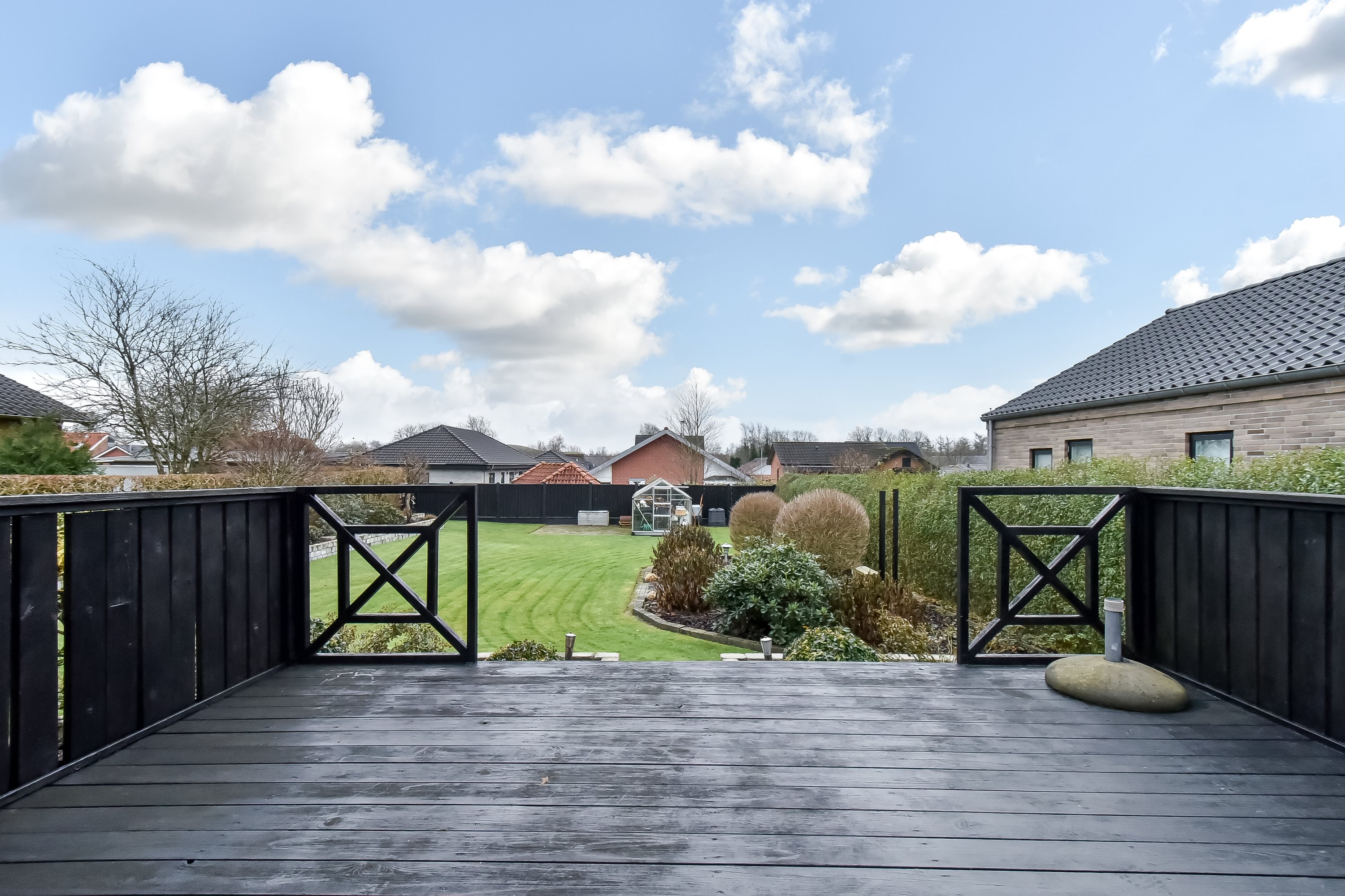 Fremhævet terrasse billede i fuldskærmstilstand. Billede af Syrenvej 31, 7400 Herning