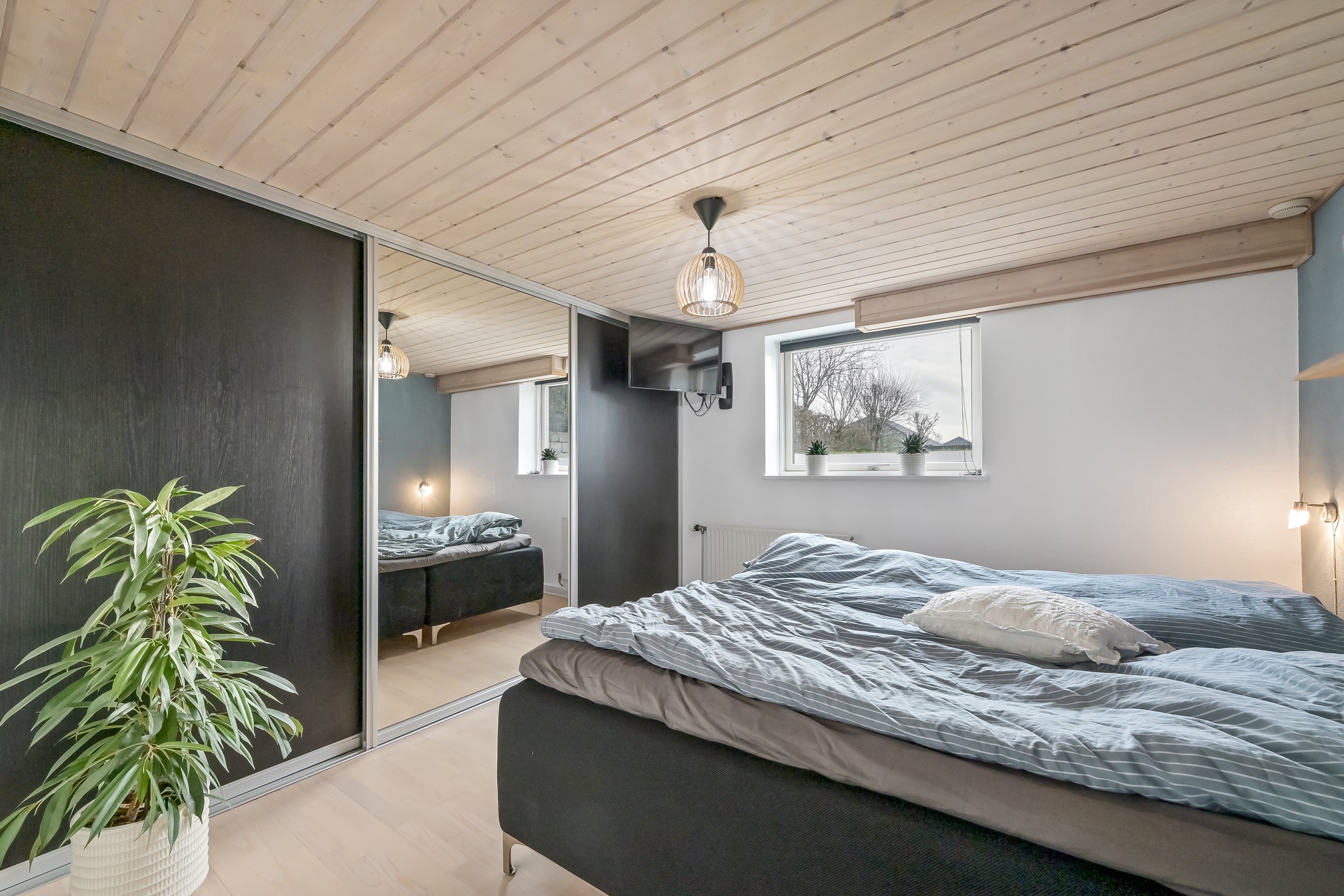 Fremhævet soveværelse billede i fuldskærmstilstand. Billede af Syrenvej 31, 7400 Herning