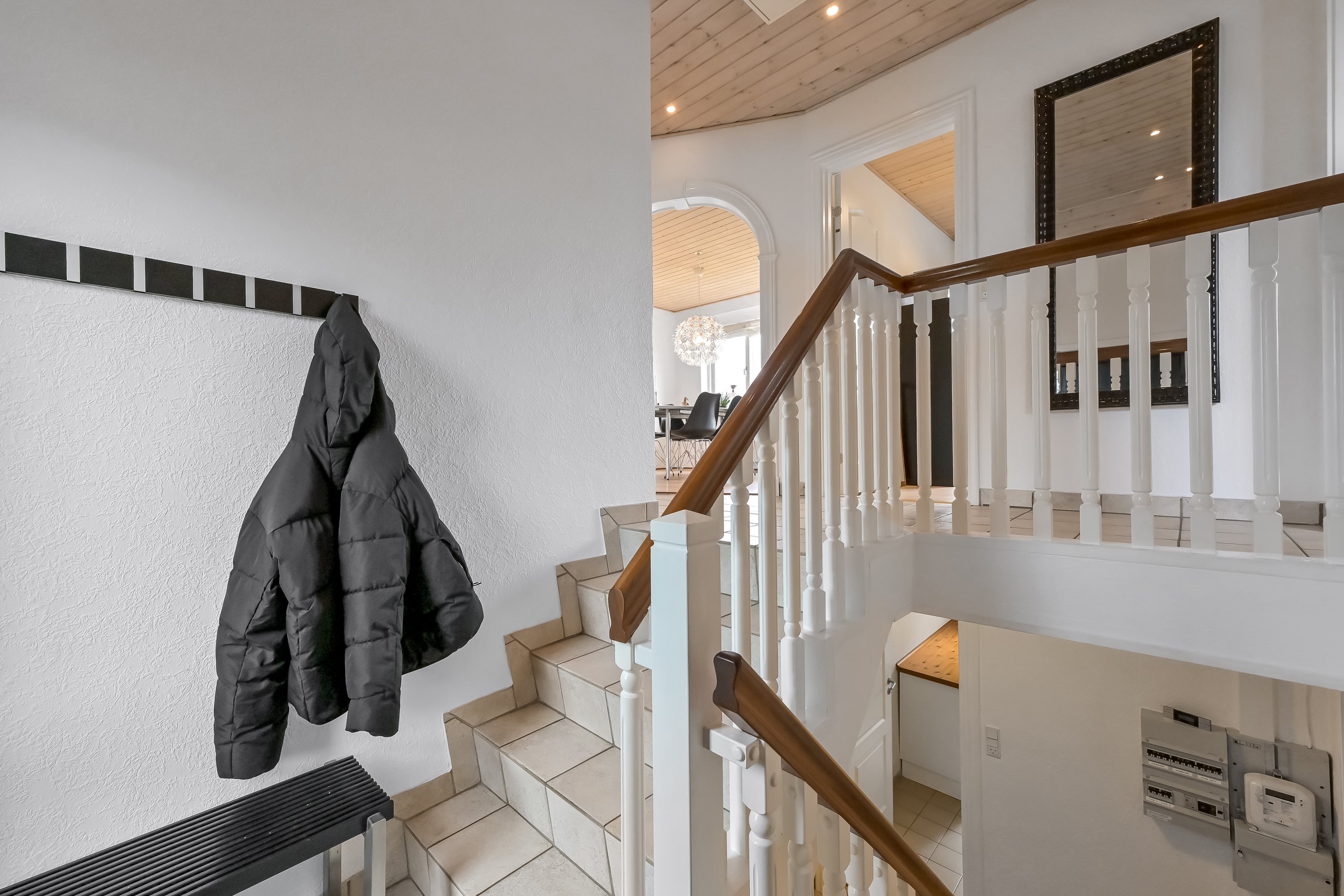 Fremhævet hall billede i fuldskærmstilstand. Billede af Syrenvej 31, 7400 Herning