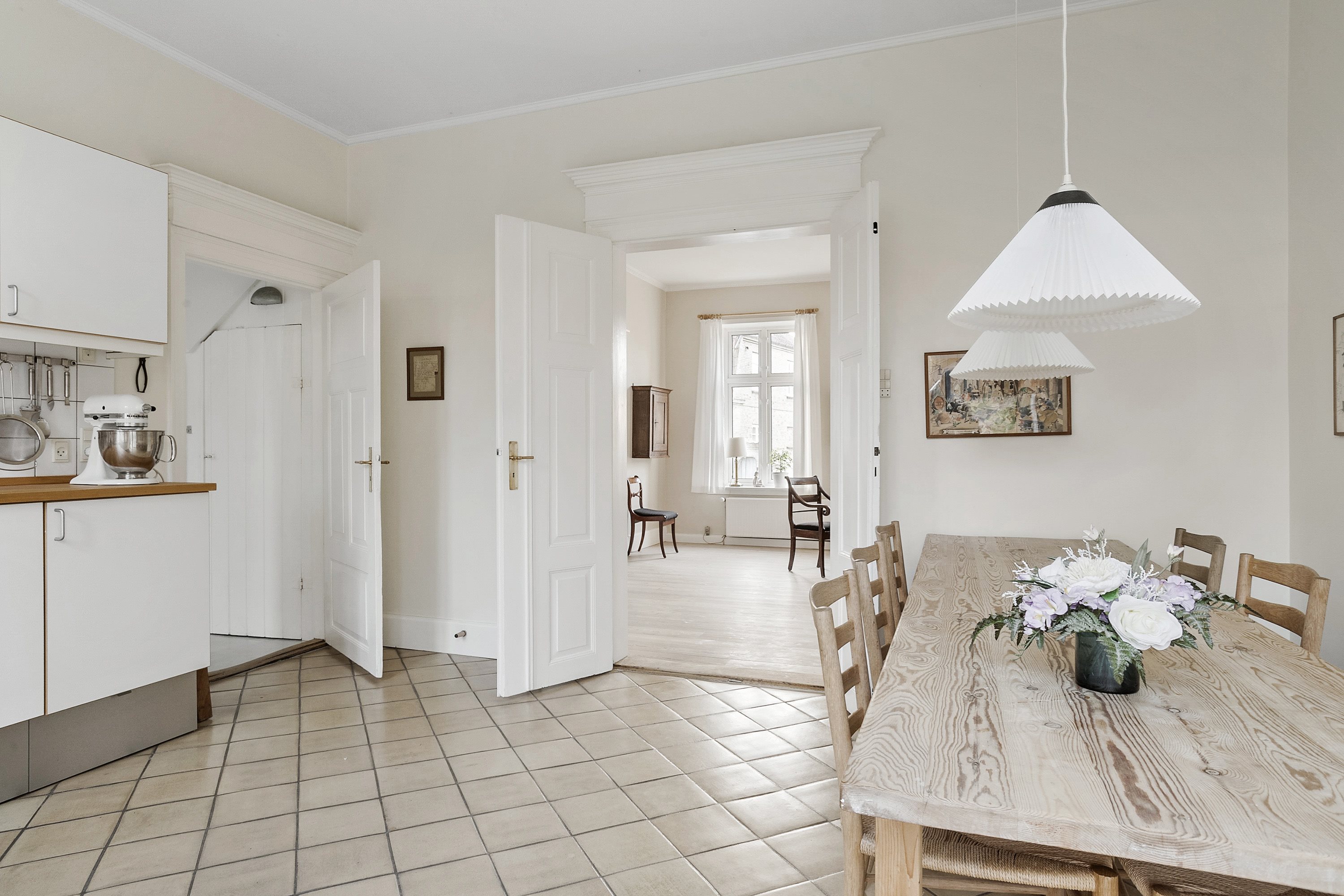 Fremhævet spisestue billede i fuldskærmstilstand. Billede af Laurids Skaus Gade 10, 6100 Haderslev