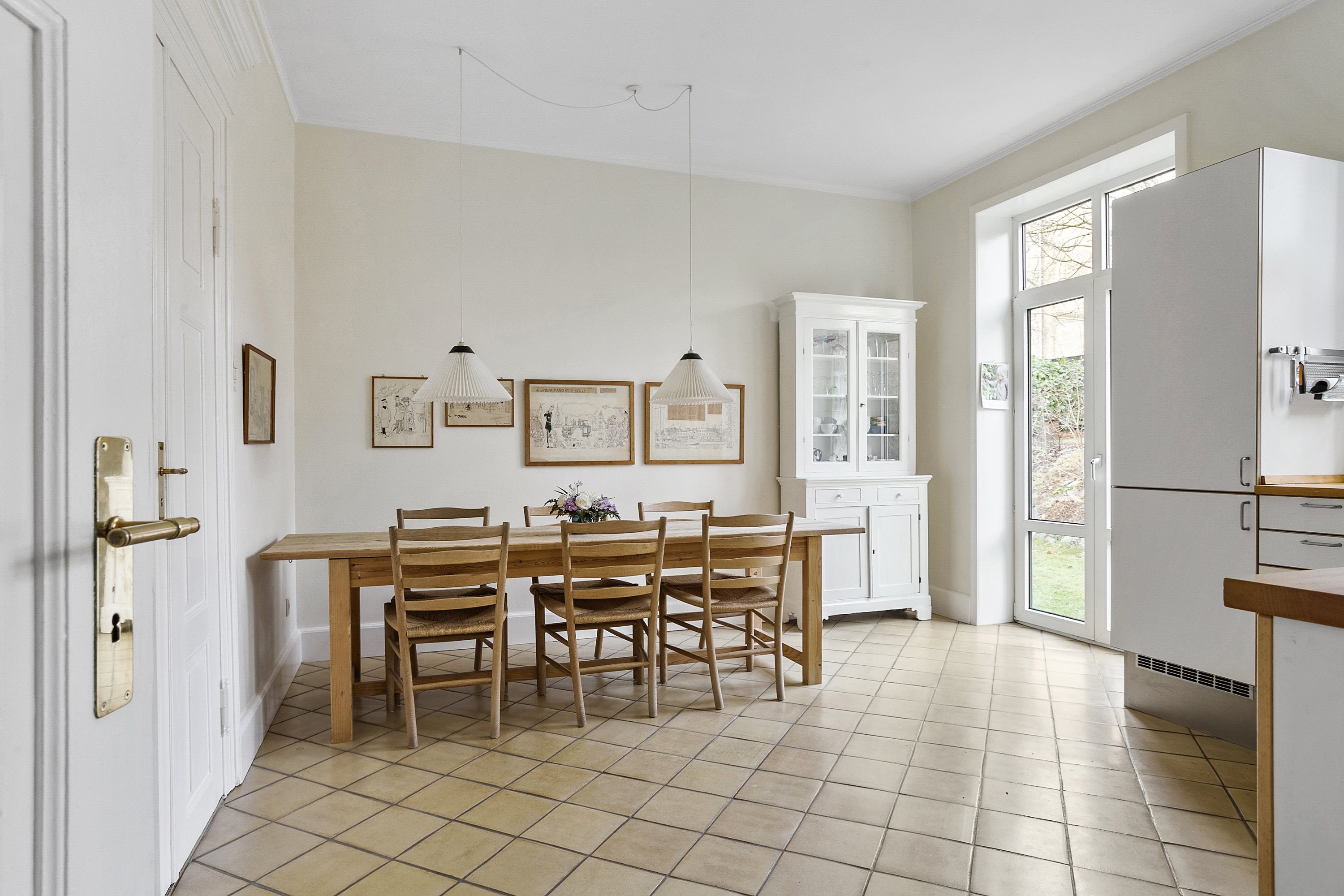 Fremhævet spisestue billede i fuldskærmstilstand. Billede af Laurids Skaus Gade 10, 6100 Haderslev