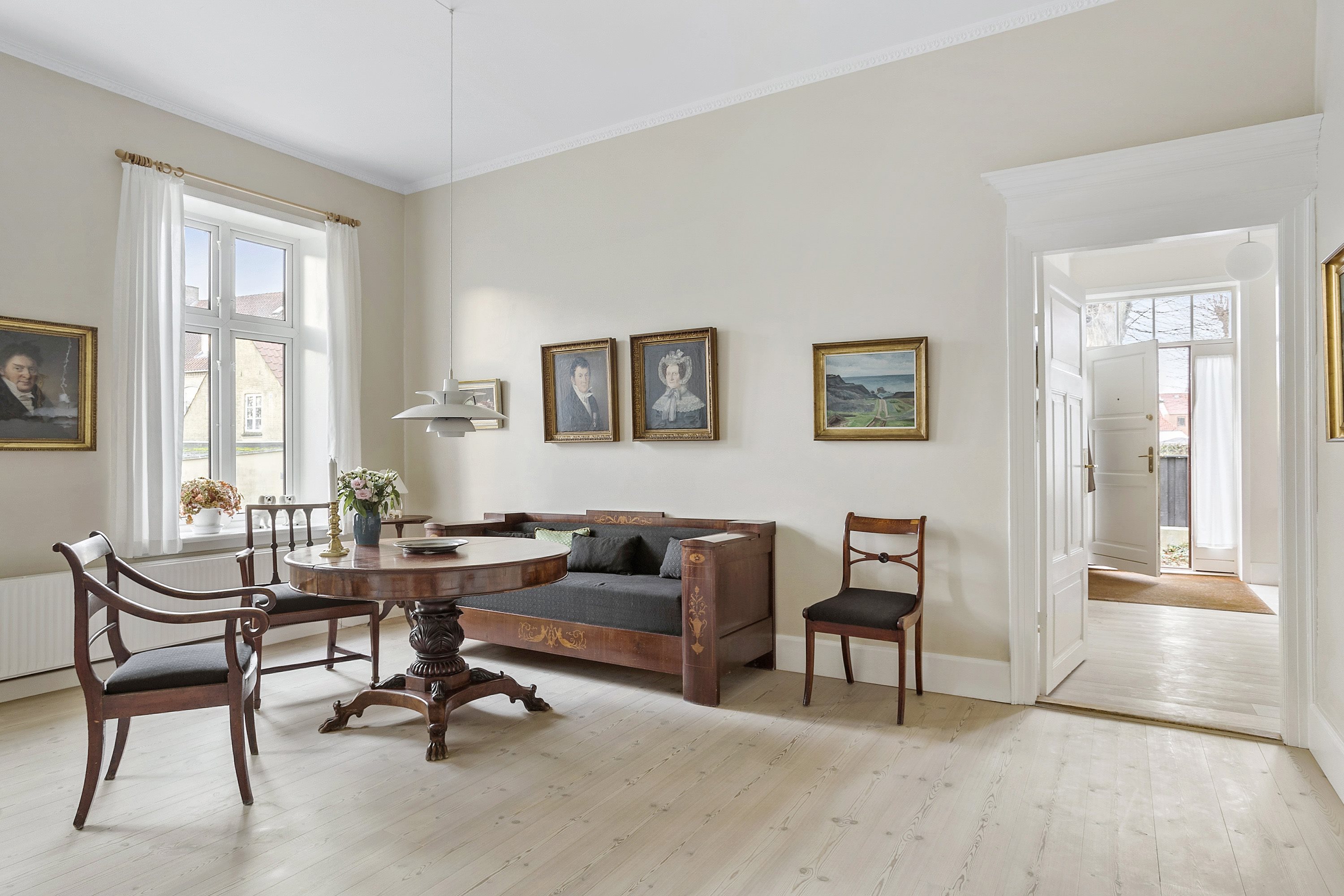 Fremhævet spisestue billede i fuldskærmstilstand. Billede af Laurids Skaus Gade 10, 6100 Haderslev