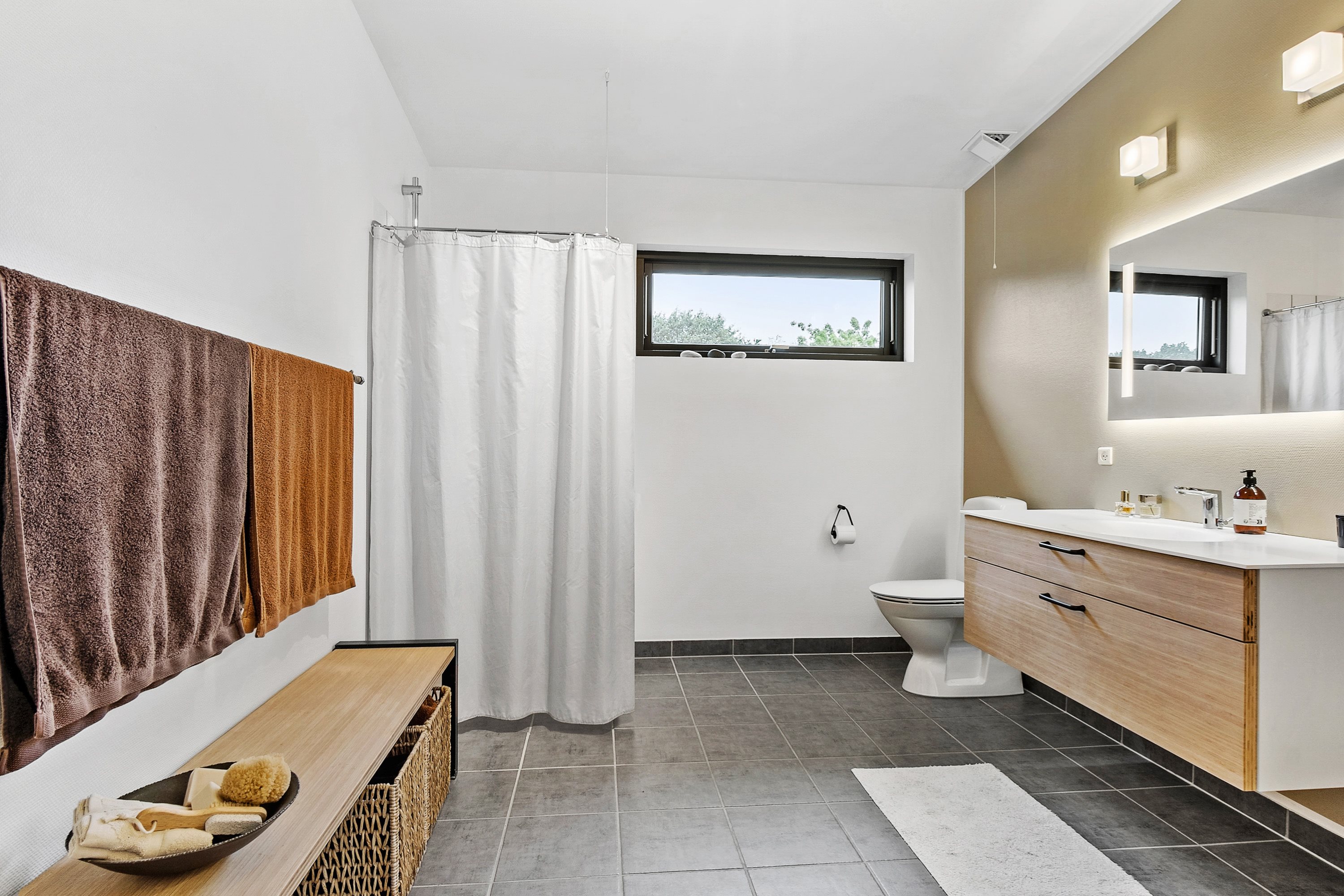 Fremhævet  billede i fuldskærmstilstand. Billede af Skovbrynet 16, 5620 Glamsbjerg