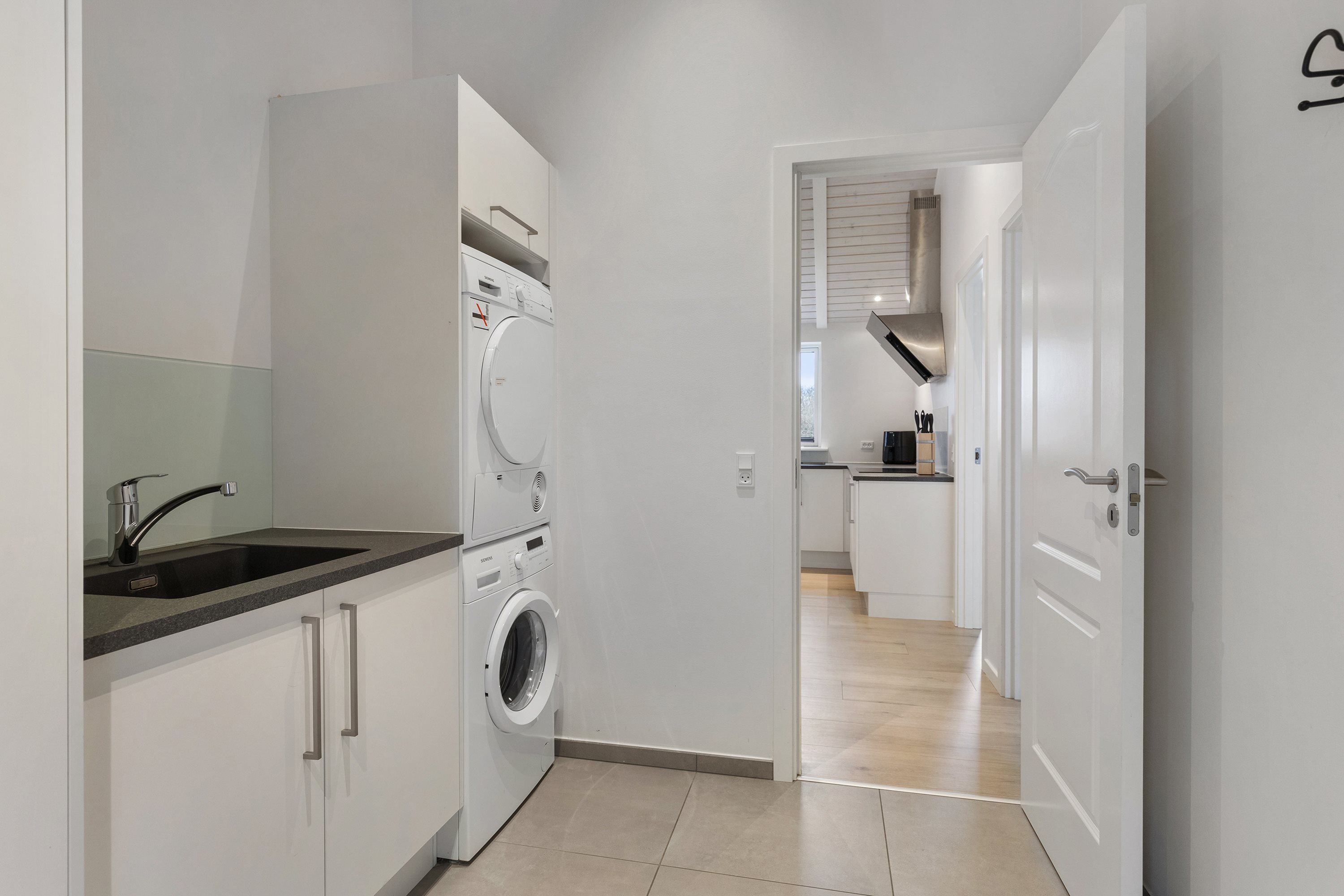 Fremhævet bryggers billede i fuldskærmstilstand. Billede af Nørre Knoldevej 15, Skal Klit, 9800 Hjørring