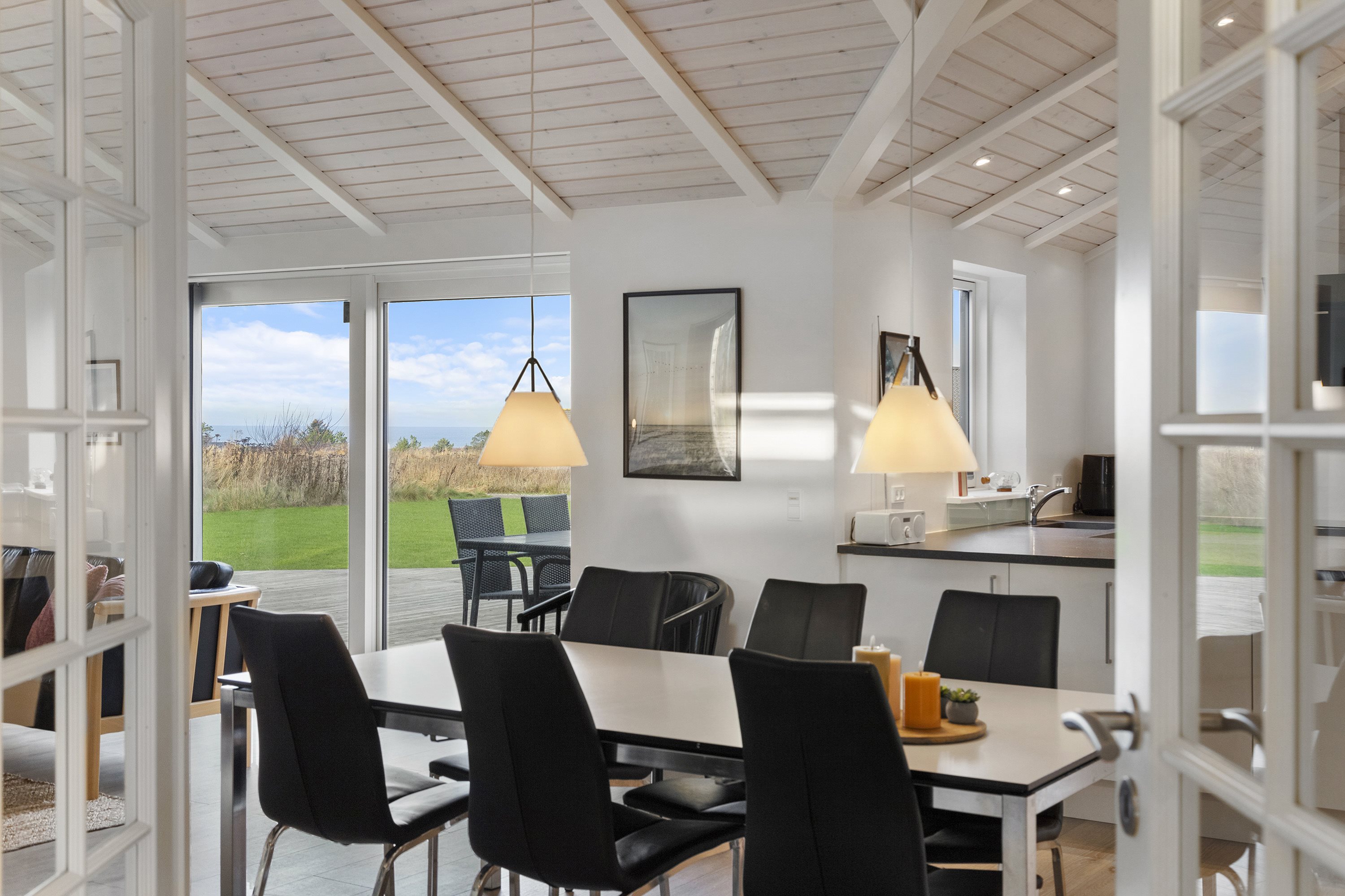 Fremhævet stue billede i fuldskærmstilstand. Billede af Nørre Knoldevej 15, Skal Klit, 9800 Hjørring