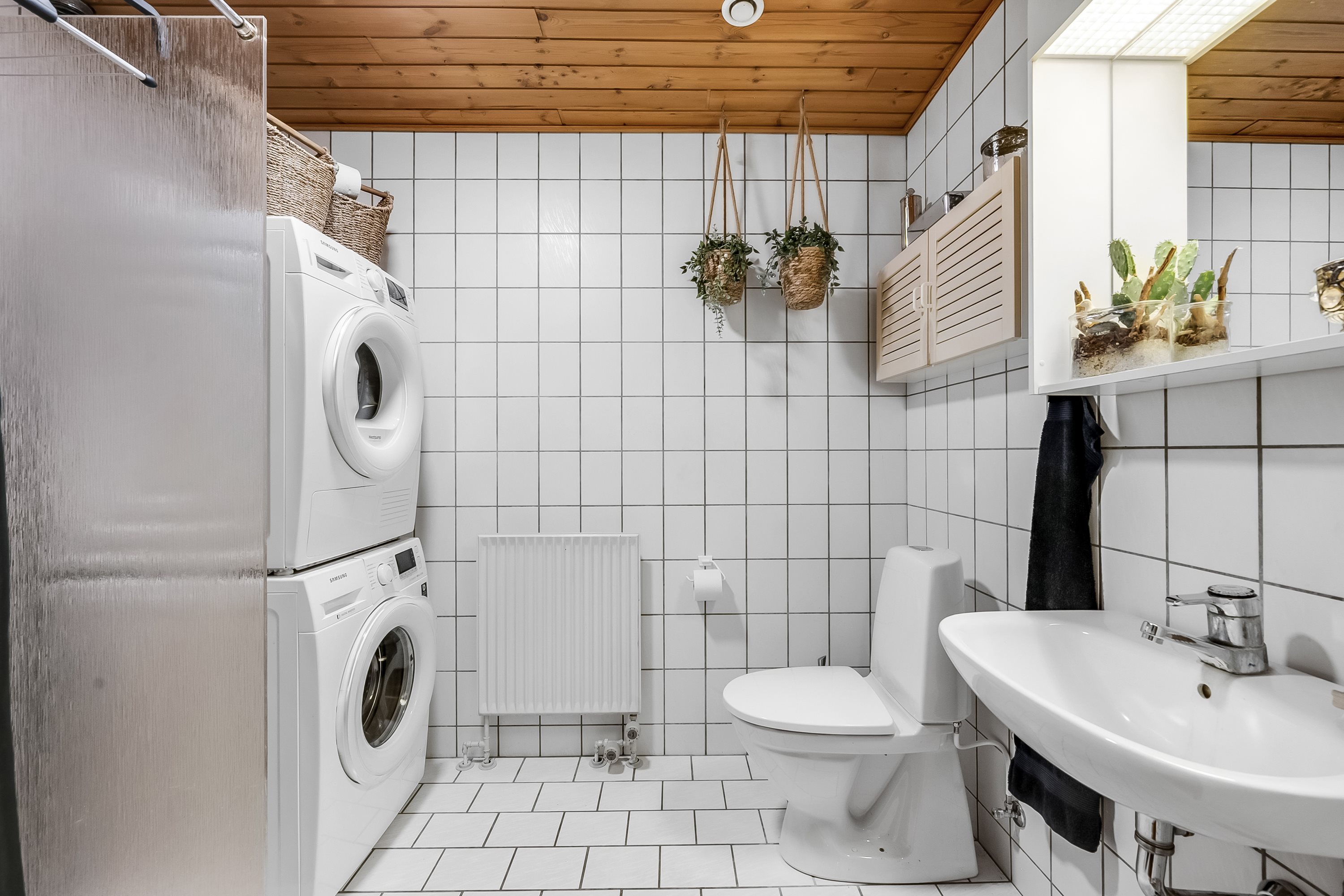 Fremhævet badeværelse billede i fuldskærmstilstand. Billede af Tømmergården 20, 6900 Skjern