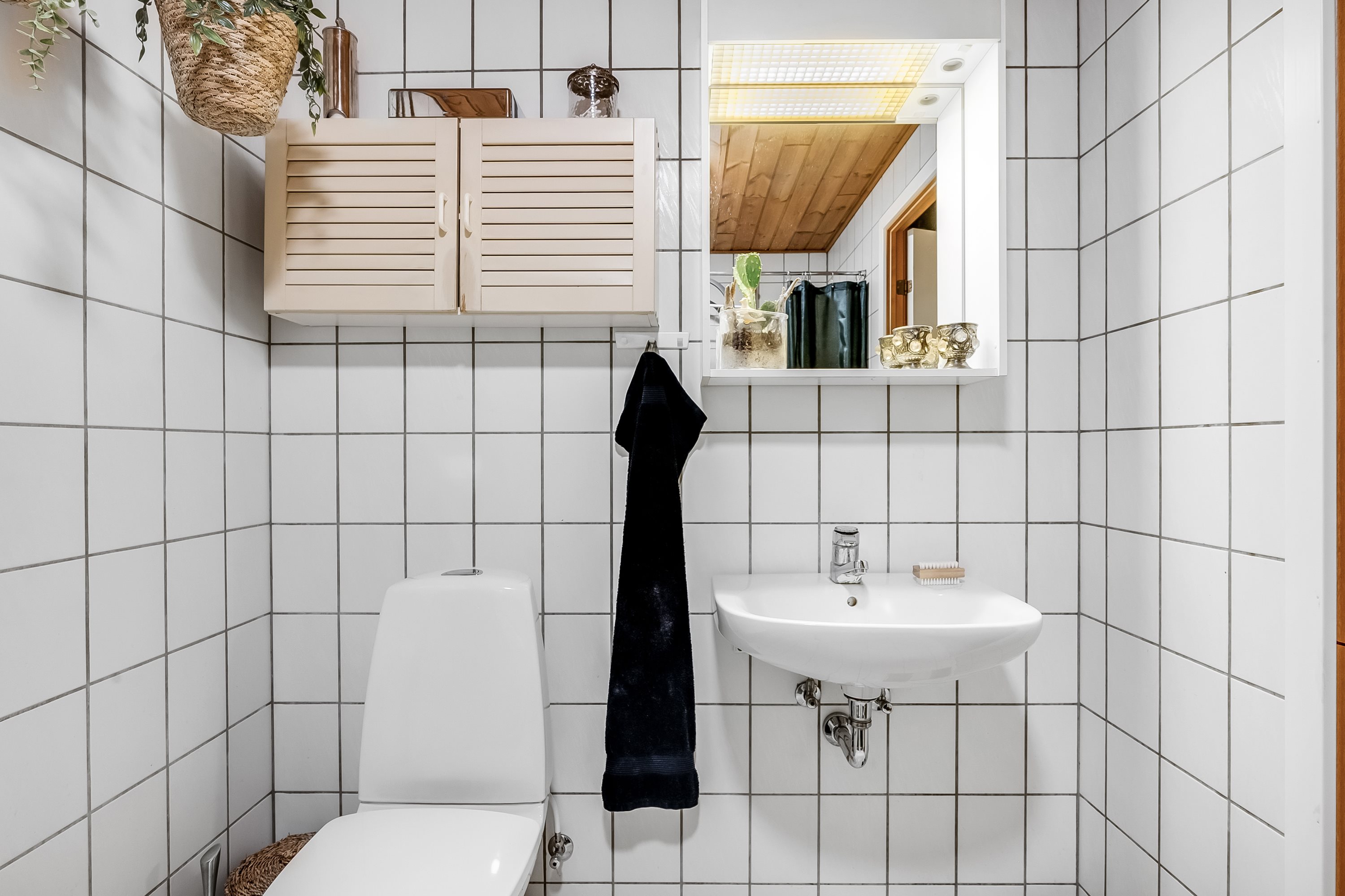 Fremhævet badeværelse billede i fuldskærmstilstand. Billede af Tømmergården 20, 6900 Skjern