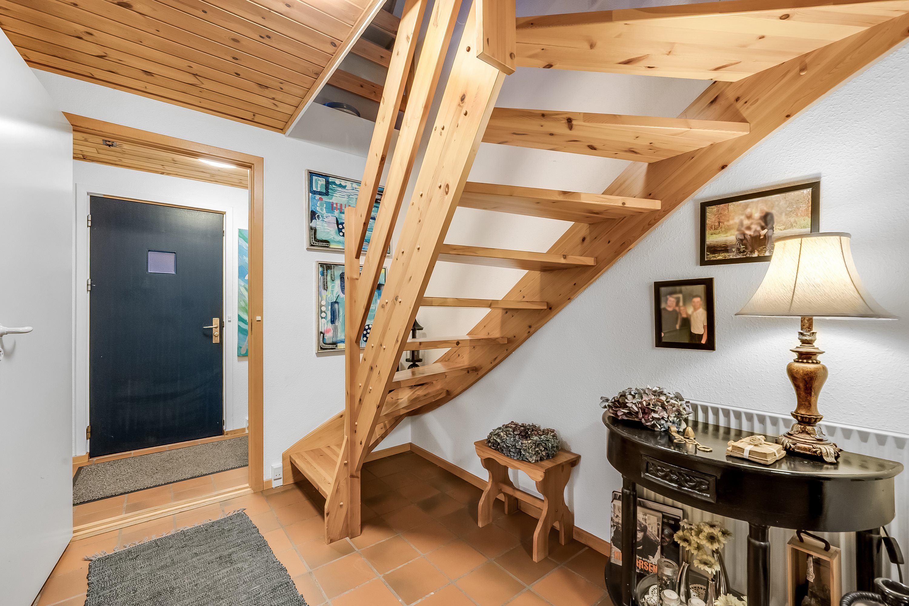 Fremhævet gang billede i fuldskærmstilstand. Billede af Tømmergården 20, 6900 Skjern