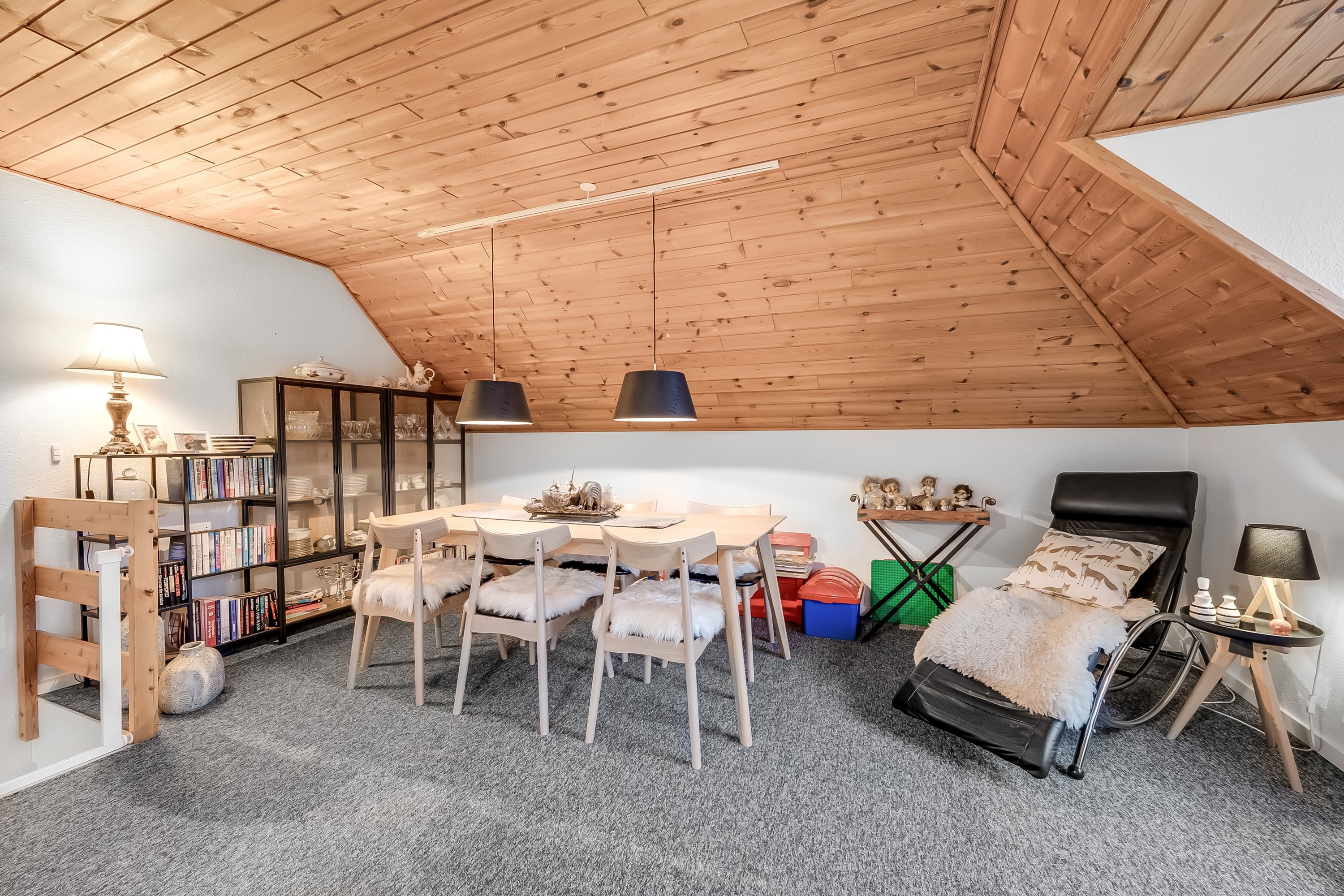 Fremhævet stue billede i fuldskærmstilstand. Billede af Tømmergården 20, 6900 Skjern