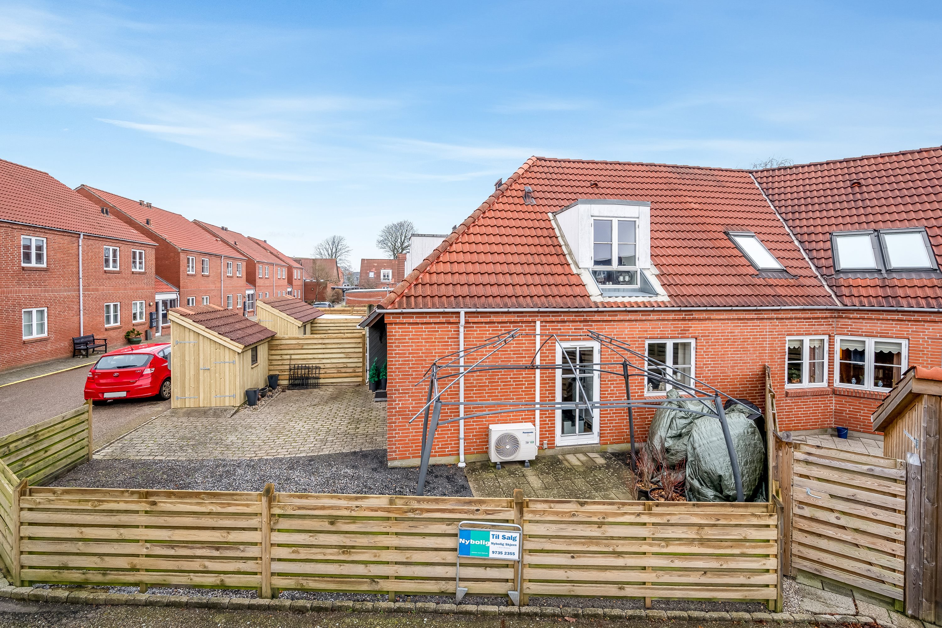 Fremhævet facade billede i fuldskærmstilstand. Billede af Tømmergården 20, 6900 Skjern