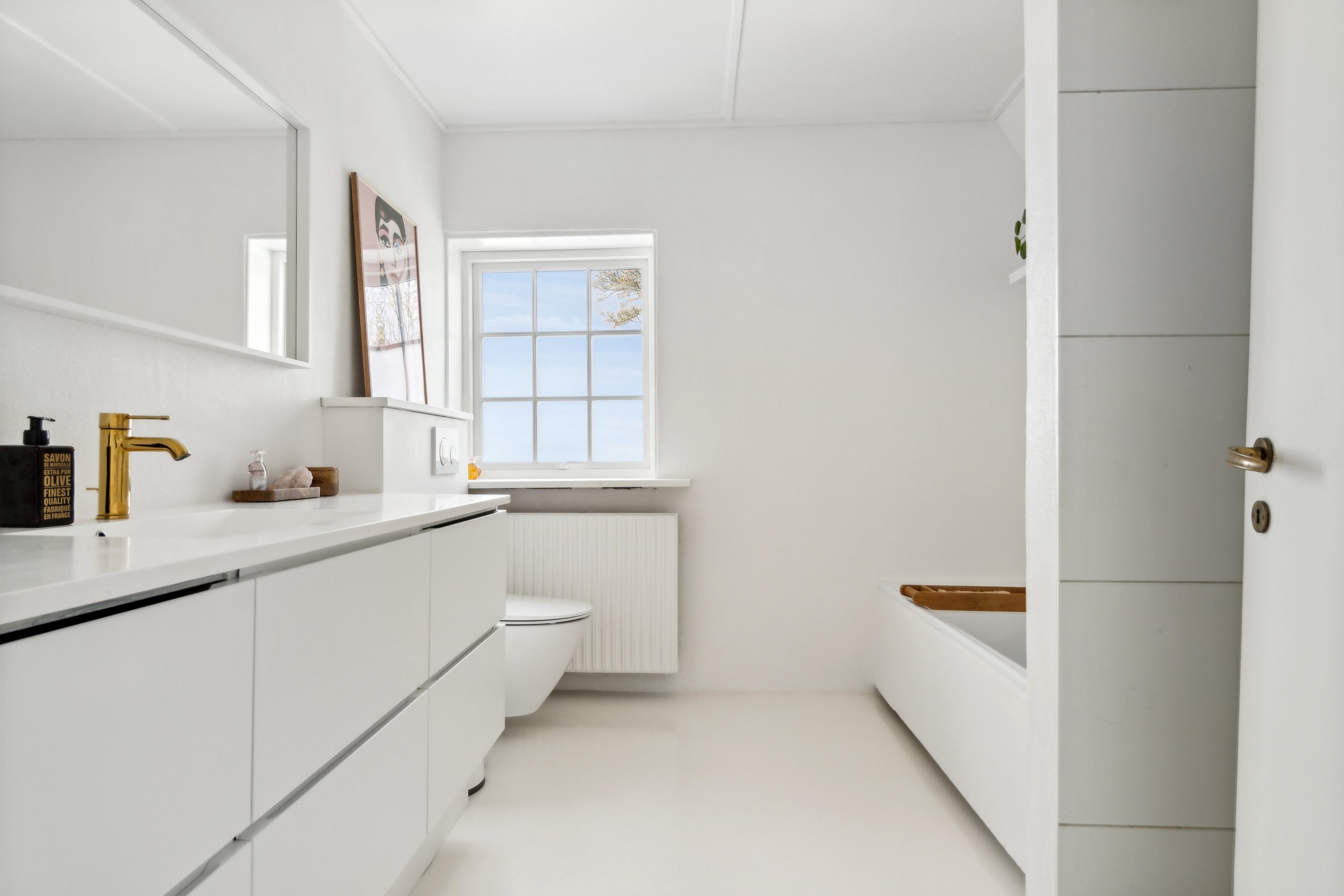 Fremhævet badeværelse billede i fuldskærmstilstand. Billede af Sct Cathrine Vej 2, 9800 Hjørring