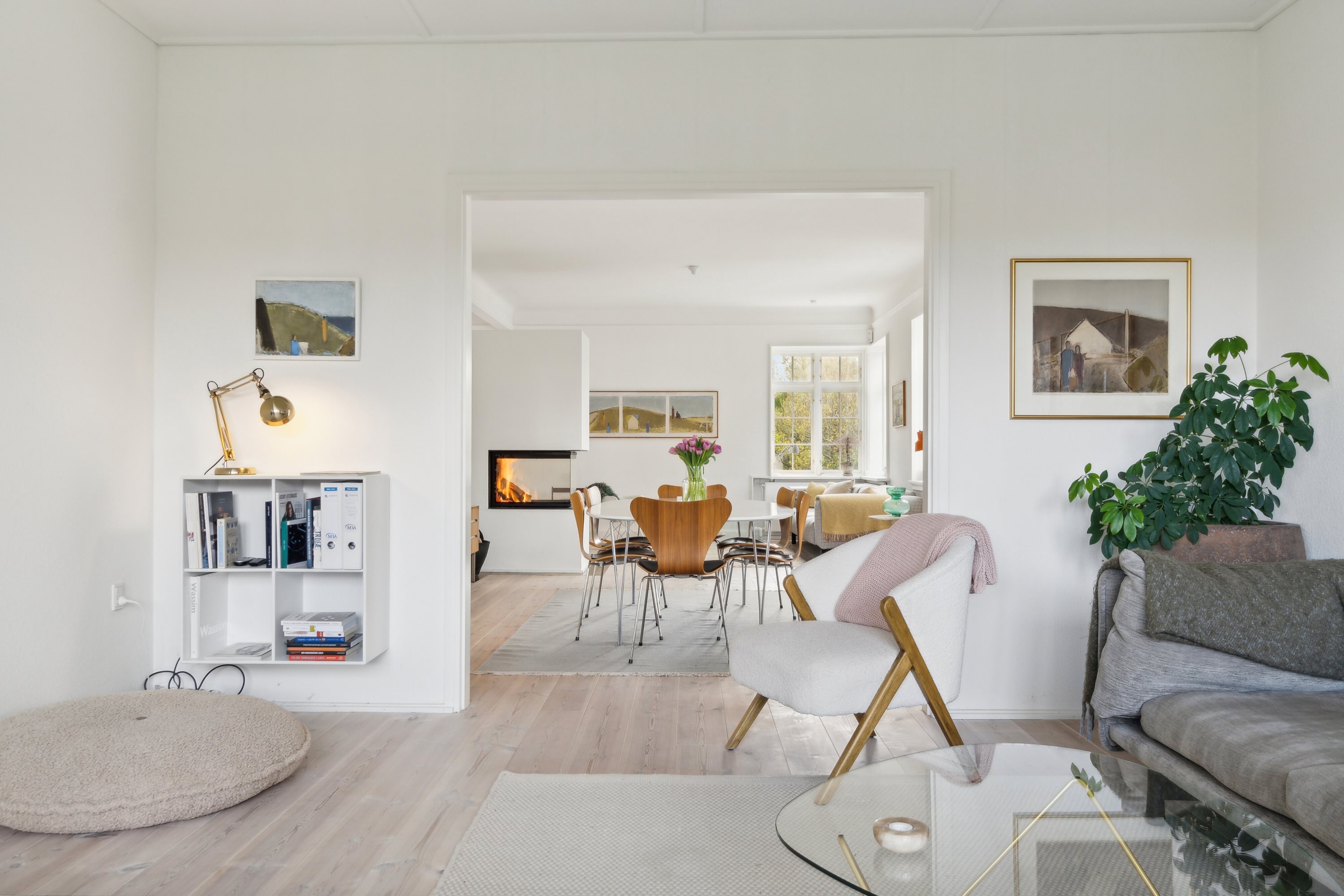 Fremhævet stue billede i fuldskærmstilstand. Billede af Sct Cathrine Vej 2, 9800 Hjørring