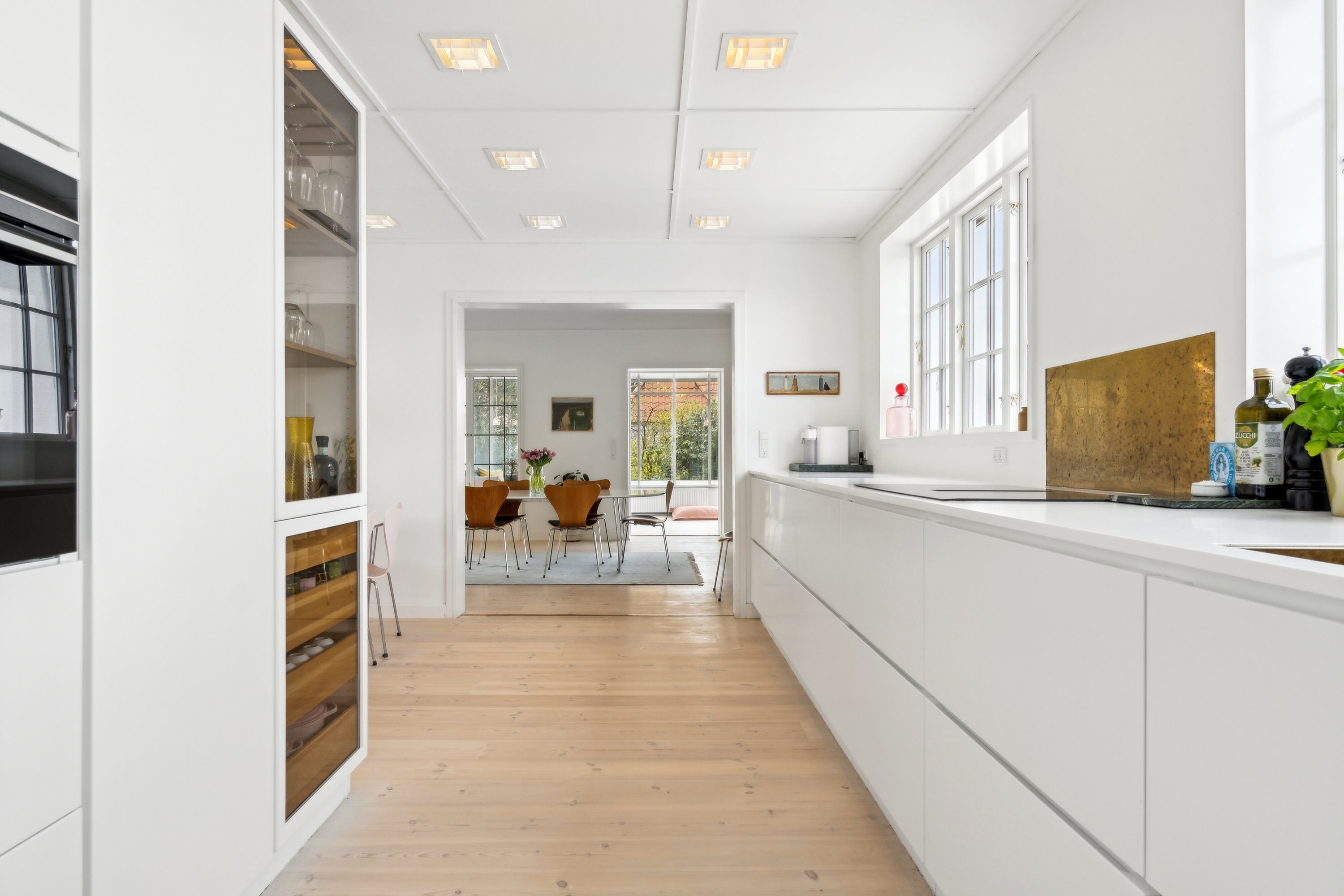 Fremhævet køkken billede i fuldskærmstilstand. Billede af Sct Cathrine Vej 2, 9800 Hjørring