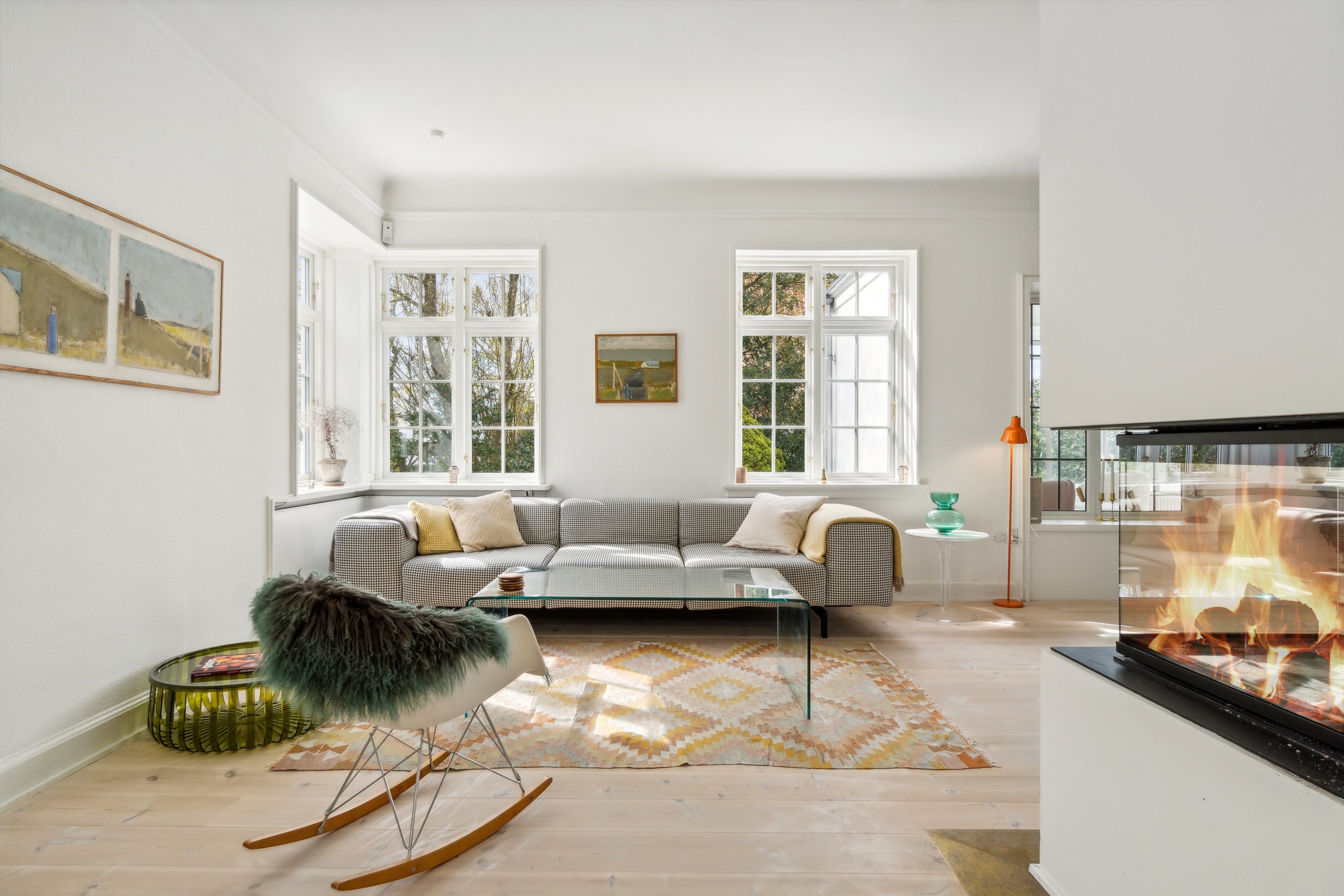 Fremhævet stue billede i fuldskærmstilstand. Billede af Sct Cathrine Vej 2, 9800 Hjørring