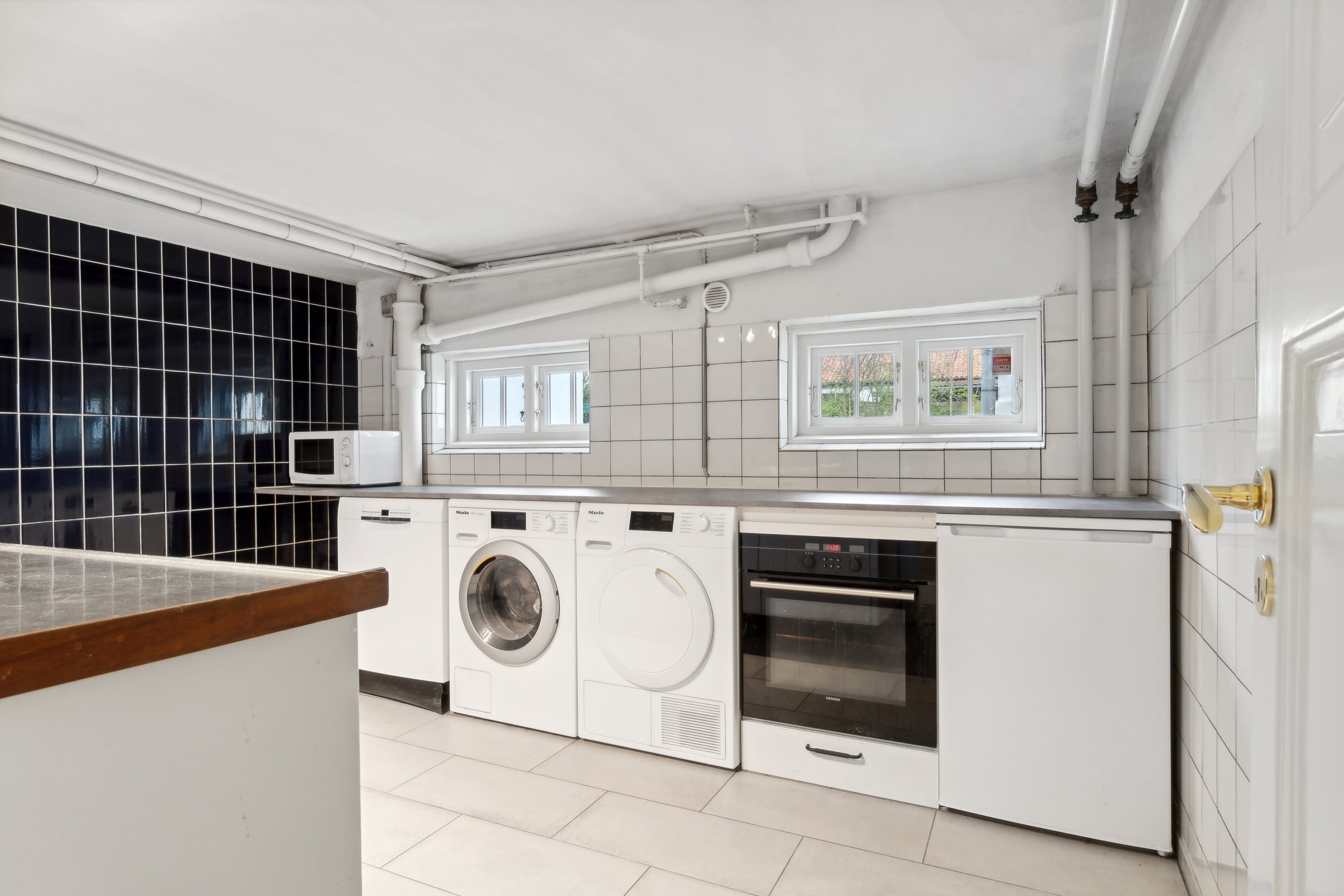 Fremhævet grovkøkken billede i fuldskærmstilstand. Billede af Sct Cathrine Vej 2, 9800 Hjørring