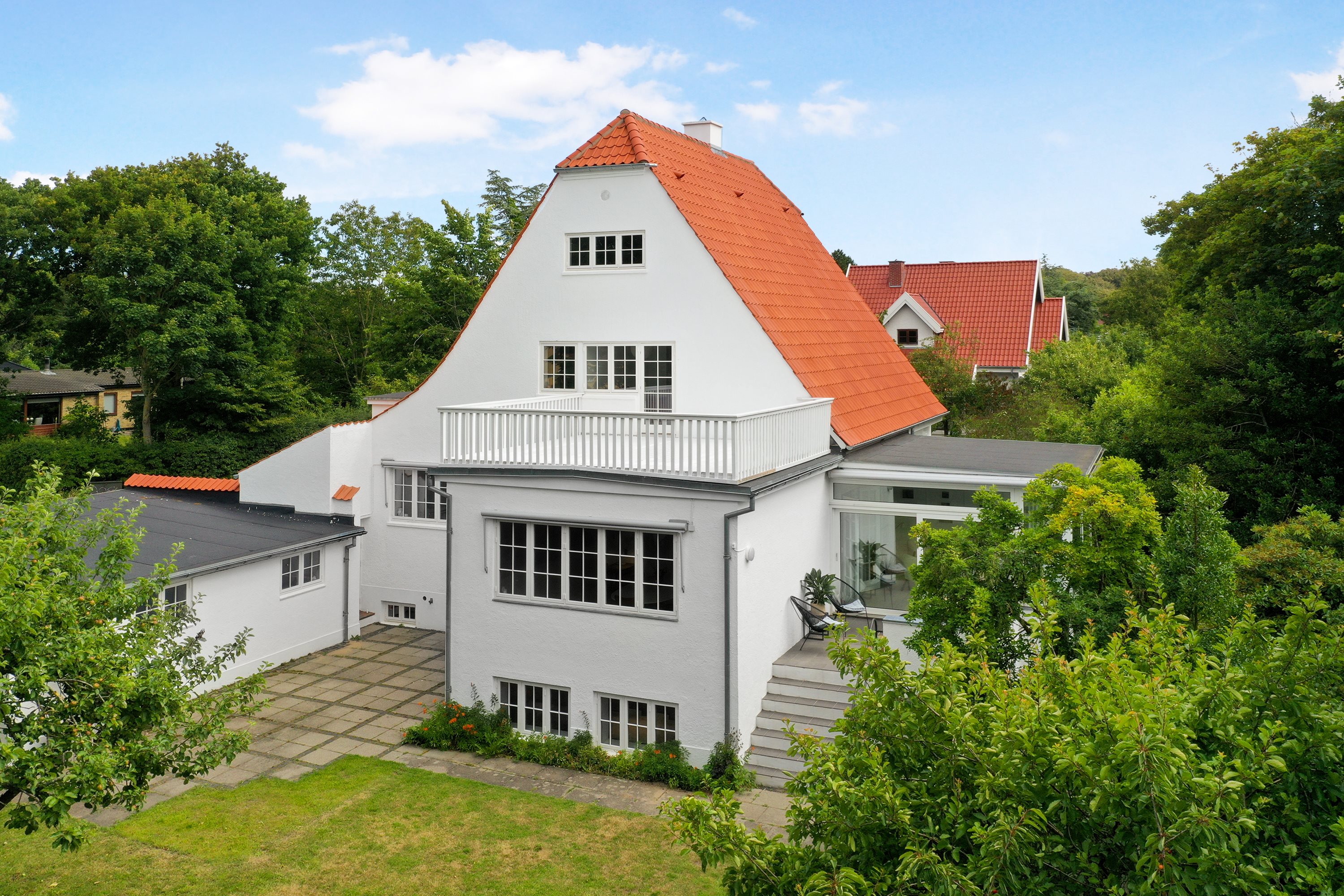 Fremhævet set fra haven billede i fuldskærmstilstand. Billede af Sct Cathrine Vej 2, 9800 Hjørring